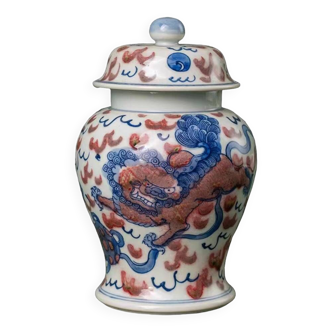 Qing Dynasty lion sporting with embroidered ball Underglaze blue and red covered jar designed