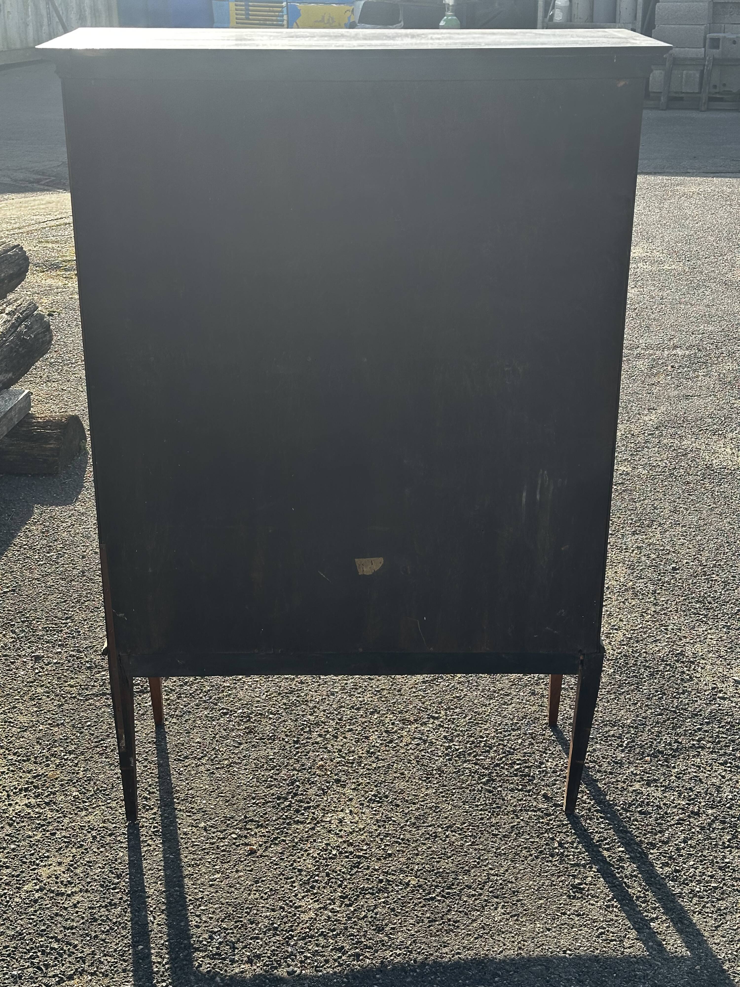 Vitrine buffet en acajou début XX e - Royaume Uni