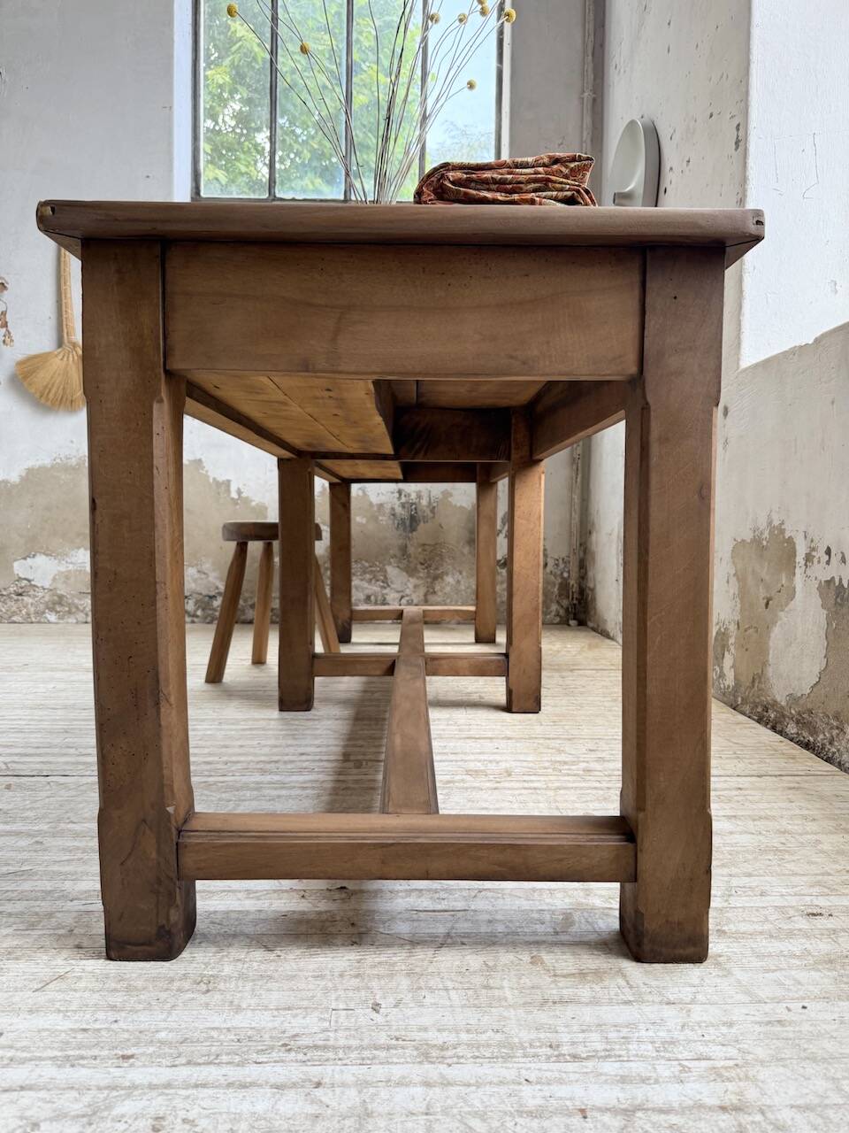Antique farmhouse or drapery table in walnut, 1900 XL