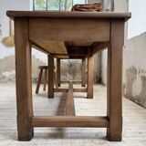 Table de ferme, drapière en noyer, 1900