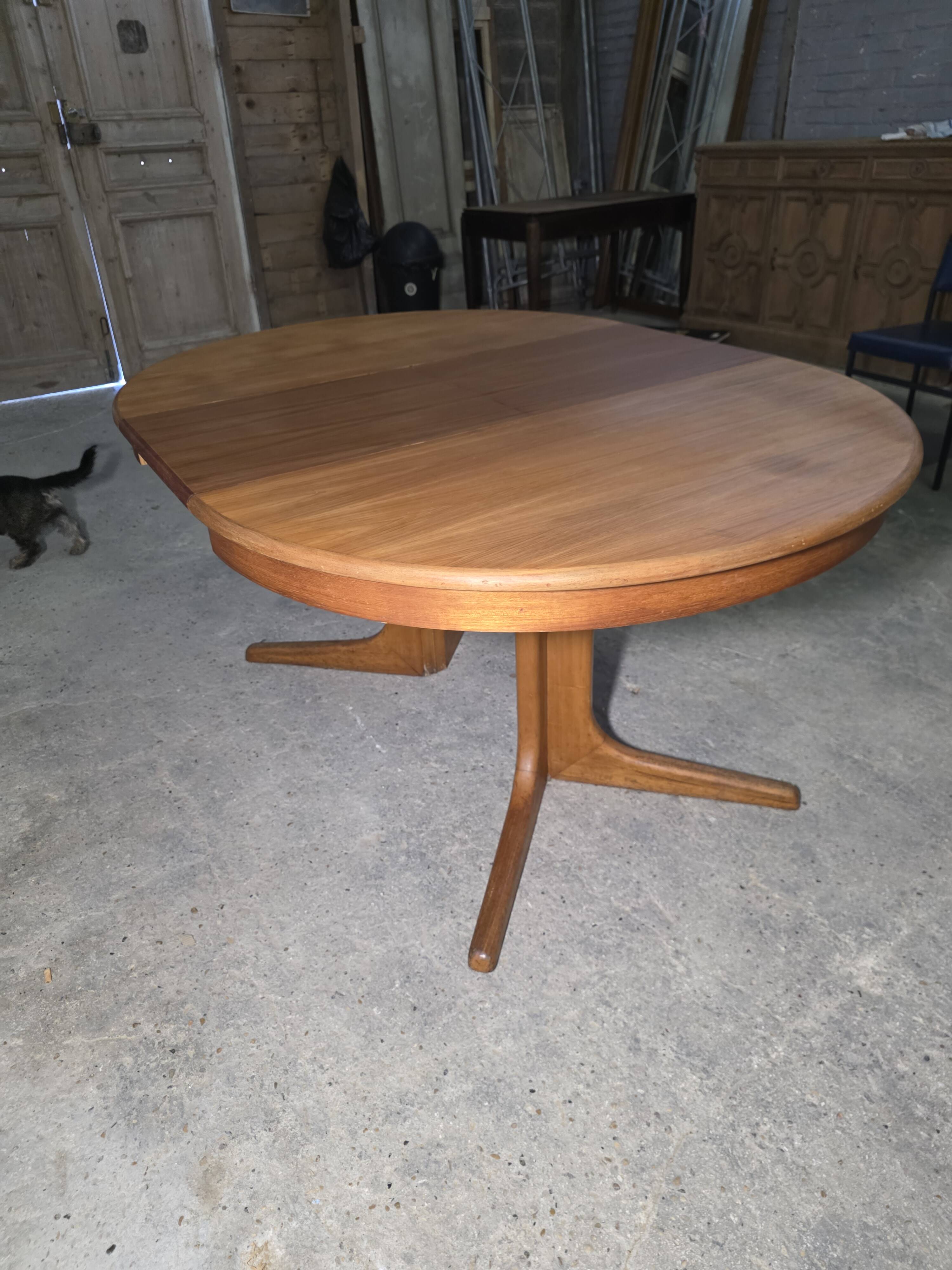 Table extensible Baumann en teck des années 60, (2 rallonges)