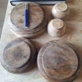 Ensemble de pots en bois