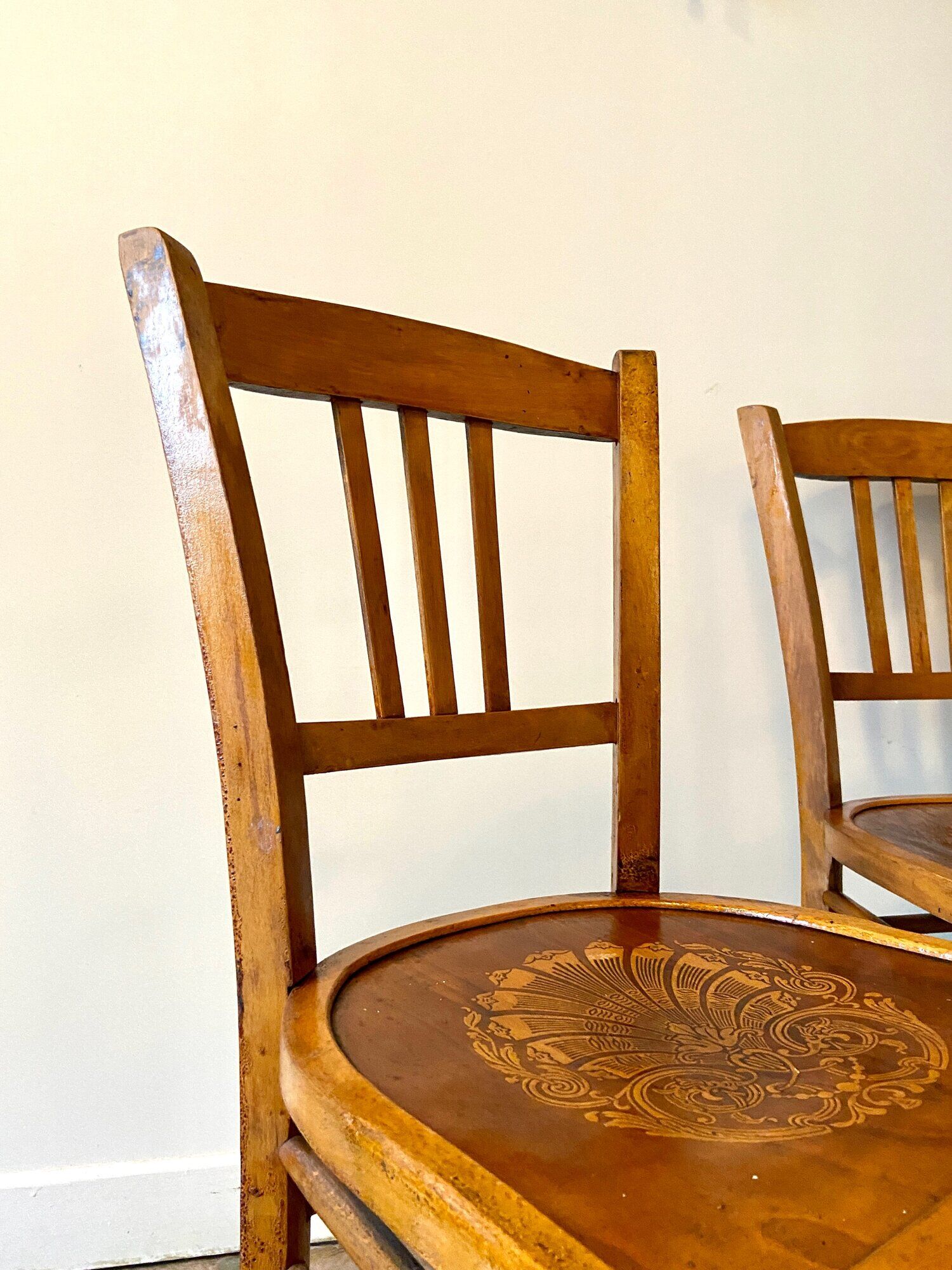 4 bistro chairs in light beech