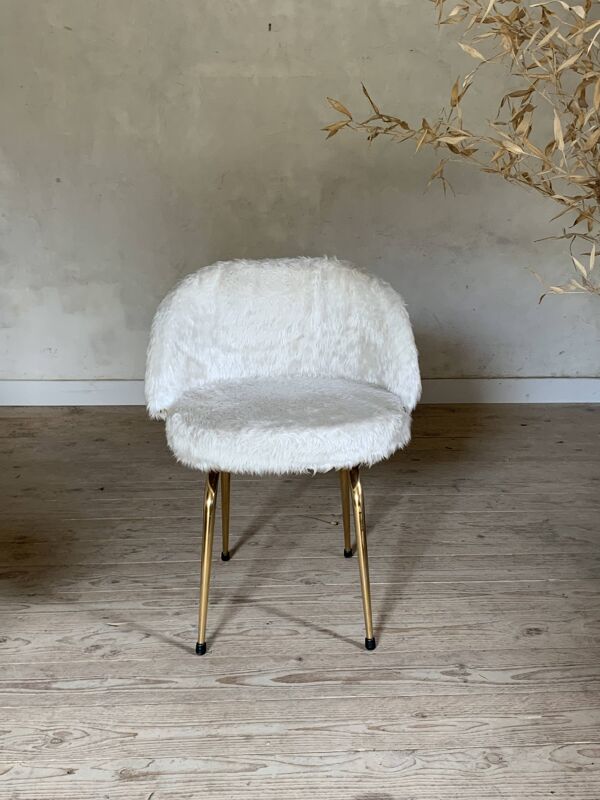 Chaise cocktail vintage moumoute blanche