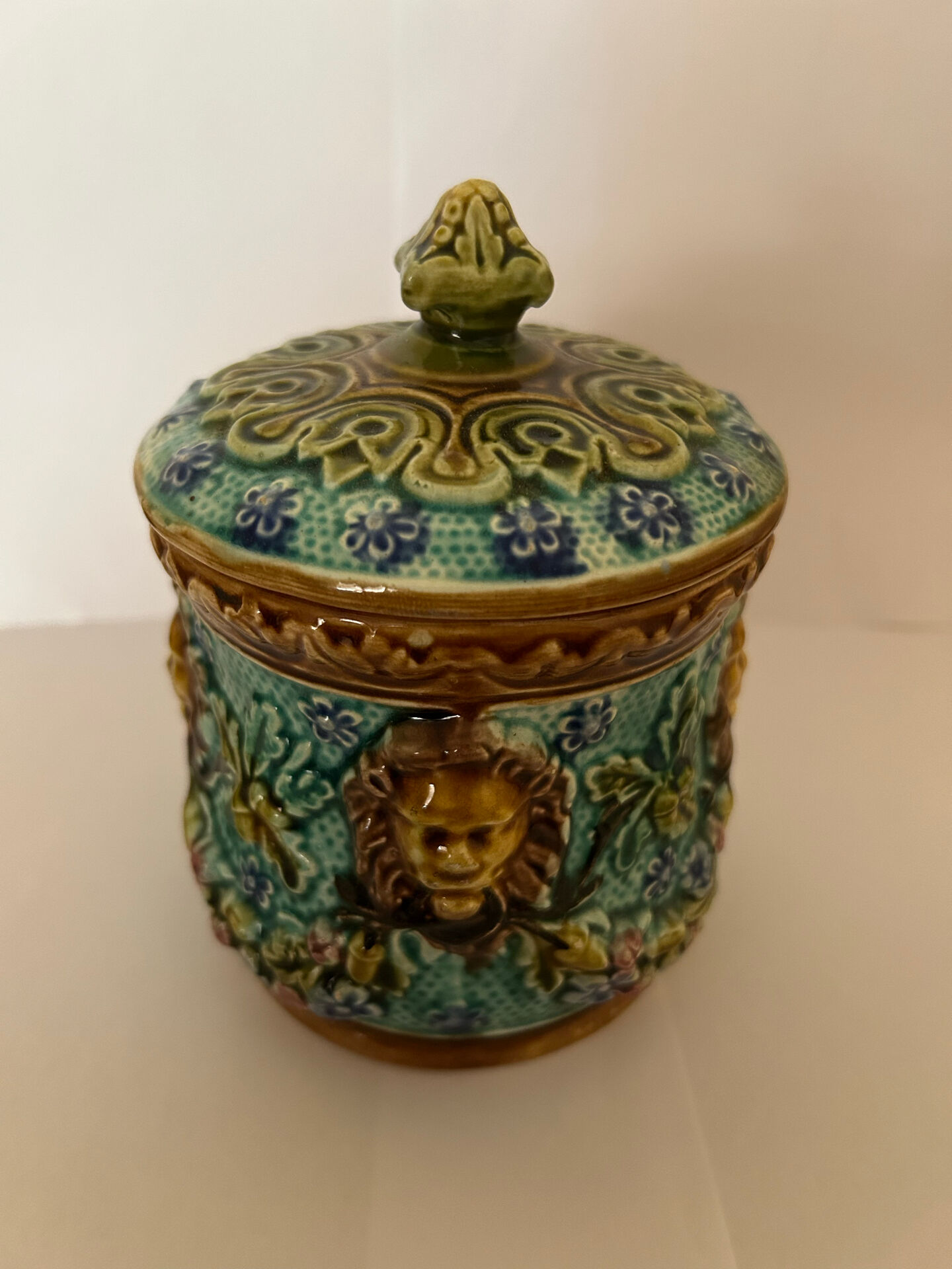 Clay pot