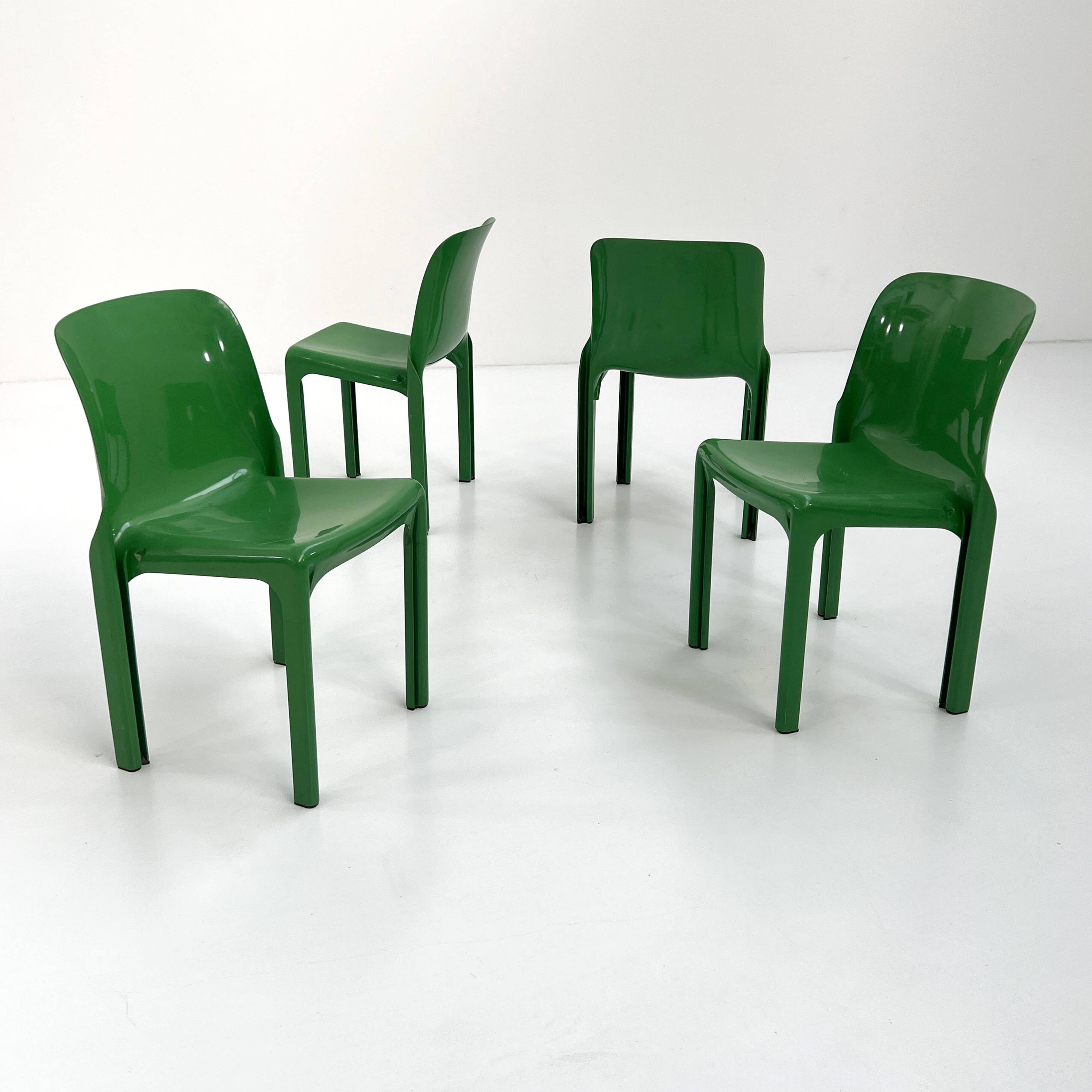 Set of 4 green Selene chairs by Vico Magistretti for Artemide, 1970