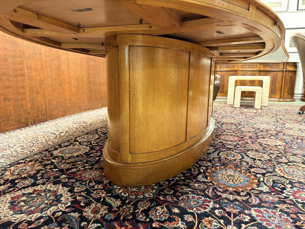 Grande table de conférence Globe Wernicke anglaise