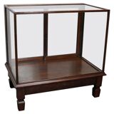 Shop window early 20th century