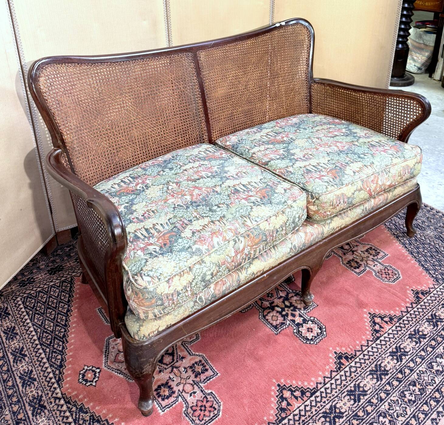 English mahogany bench from the early 20th century