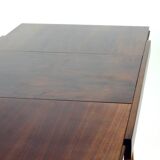 Table à manger extensible en noyer par Tatra, Tchécoslovaquie, années 1960