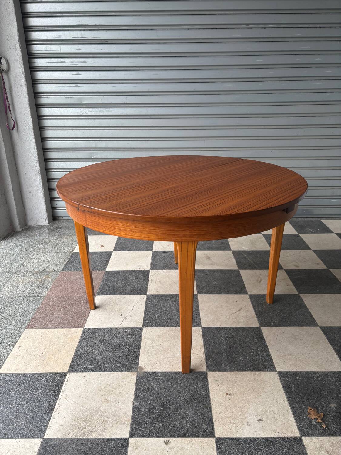 Table ronde vintage