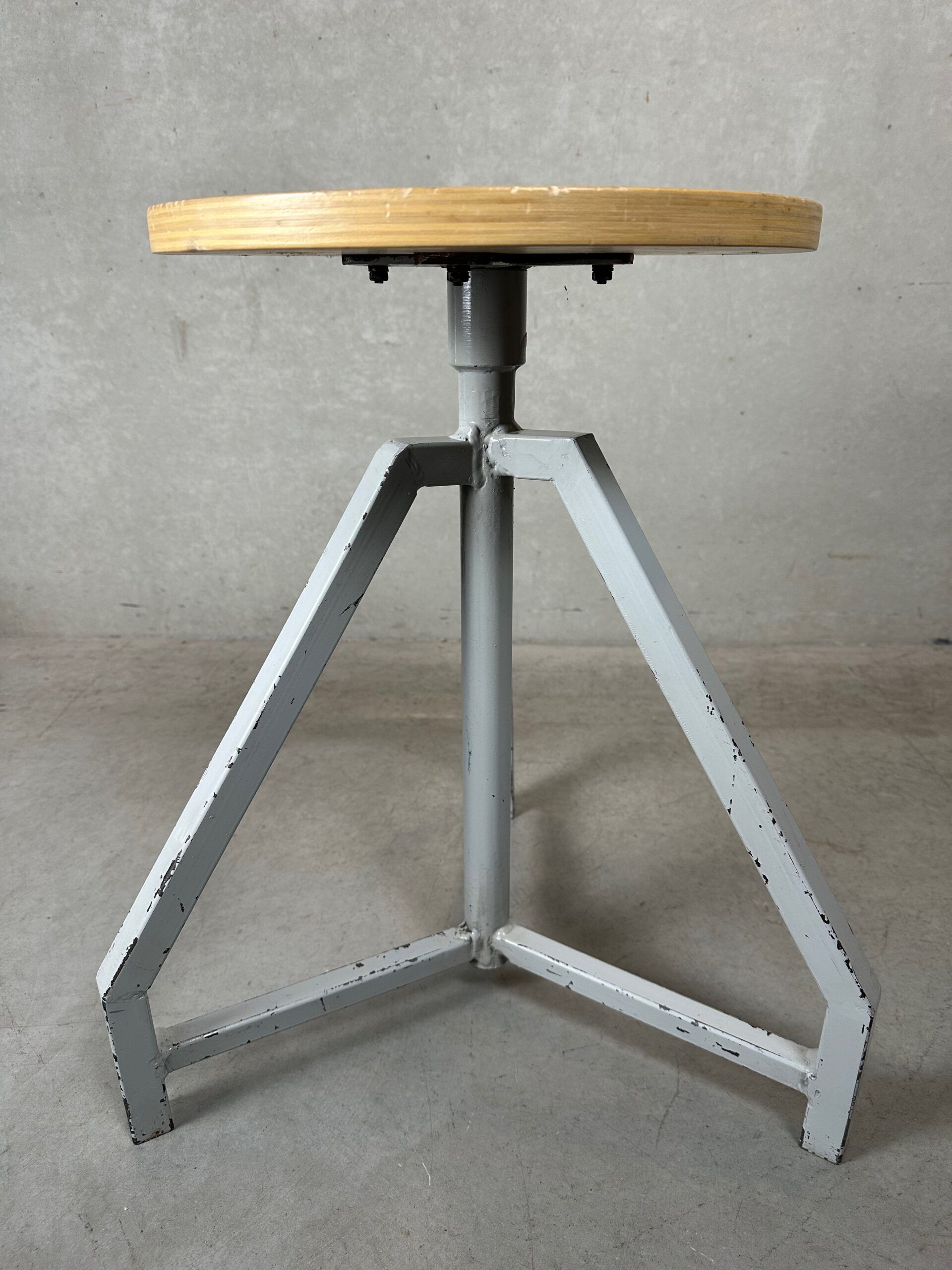 Tabouret industriel vintage