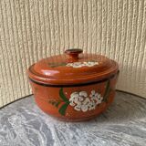 Marmite en terre cuite traditionnelle peinte a la main