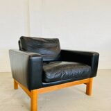 VINTAGE MID-CENTURY POUL M. VOLTHER  LEATHER AND OAK LOUNGE CHAIR 1960,s