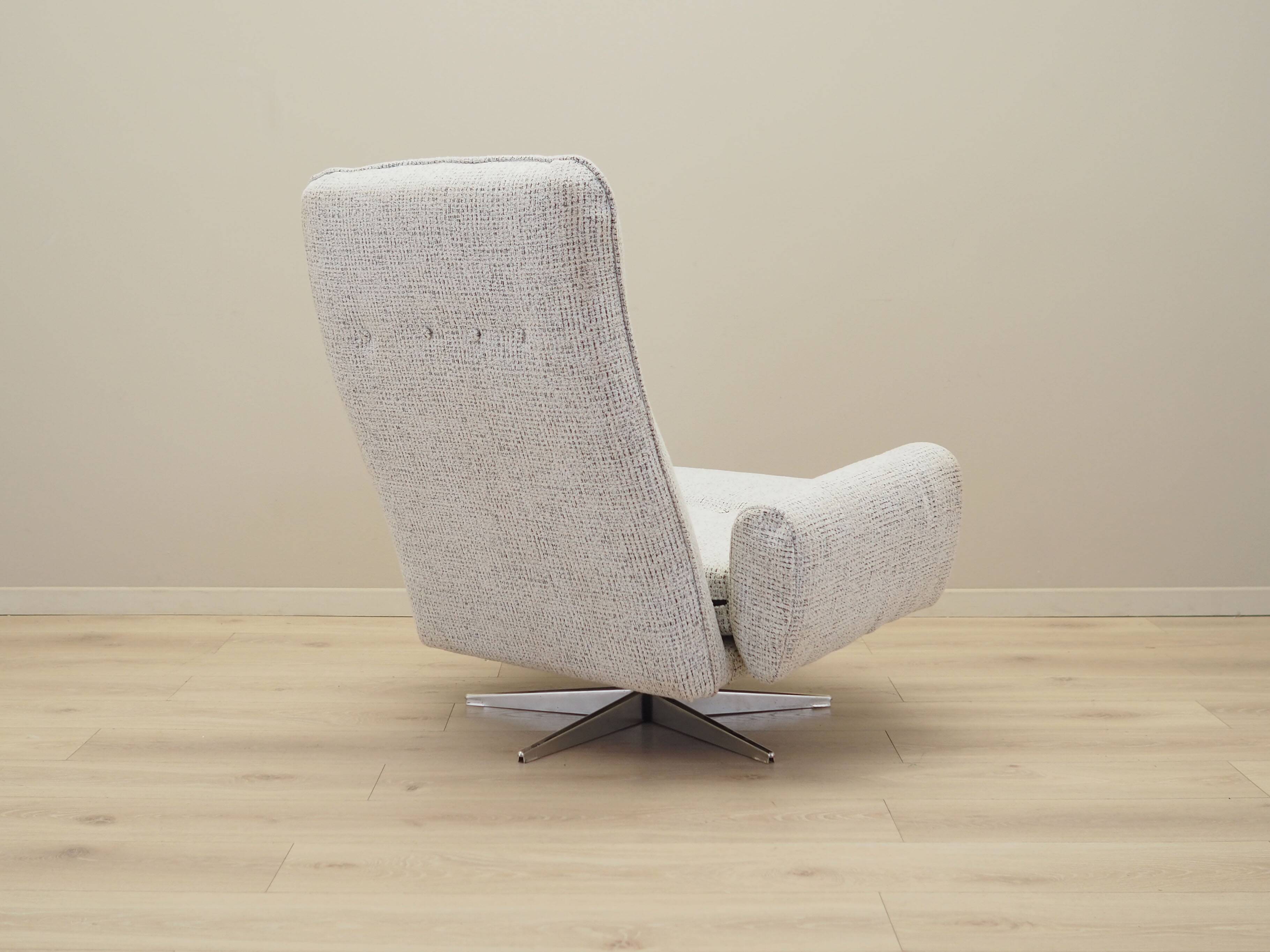 Chaise pivotante, design italien, années 1970, production : Italie