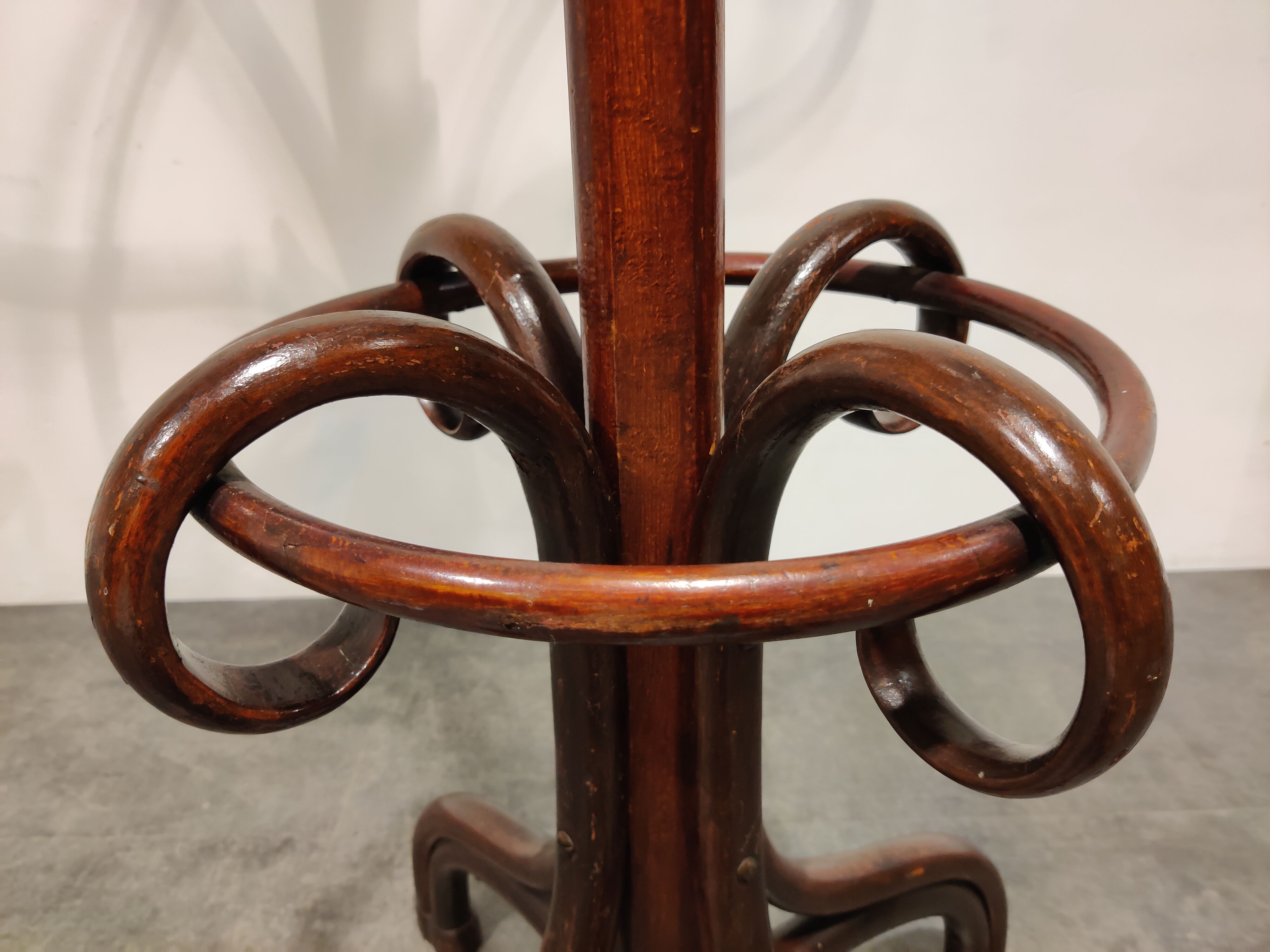 Bentwood coat stand by Thonet, 1920s