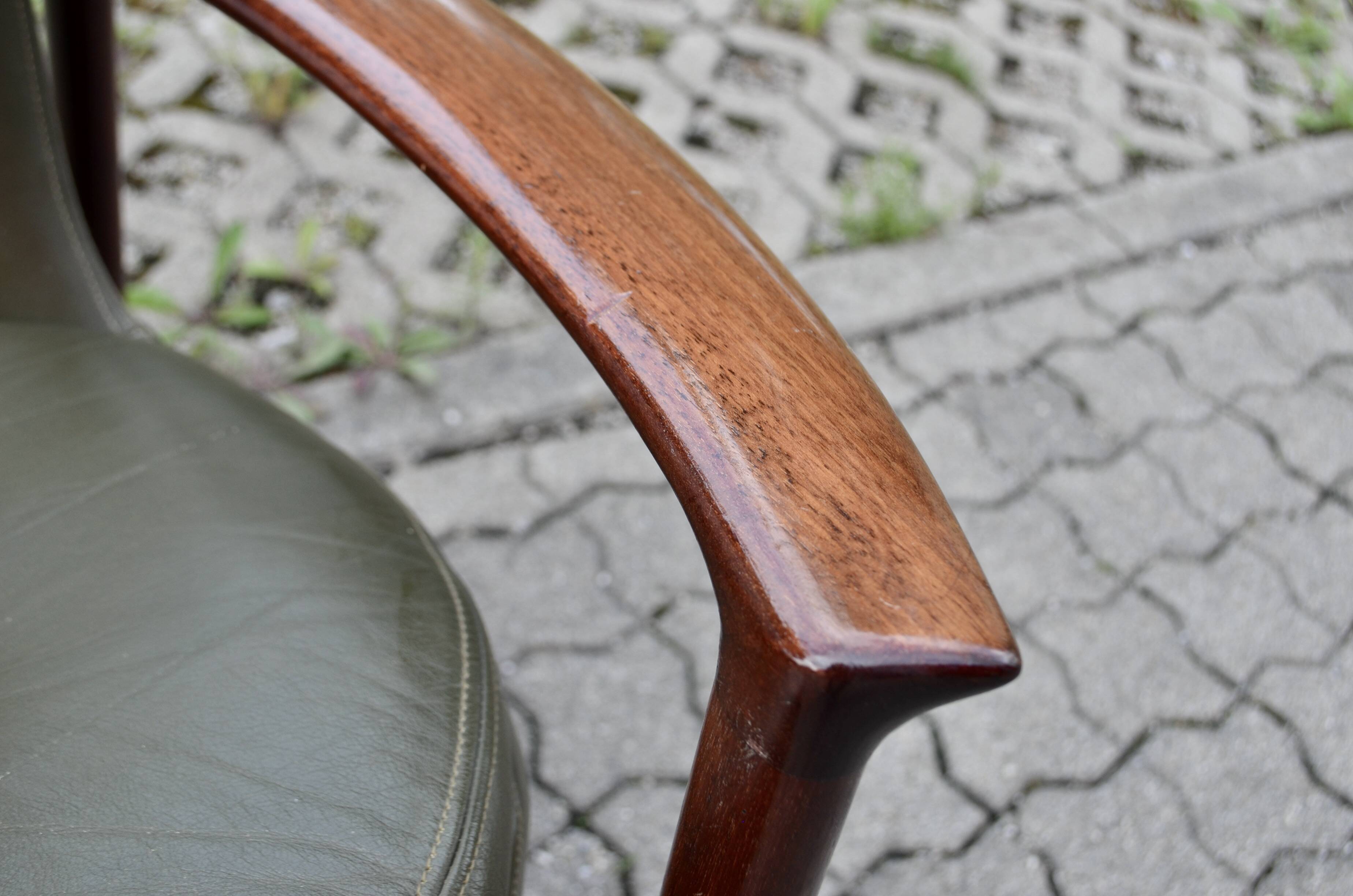 Ib Kofod Larsen for Fröscher Sitform olive leather Lounge Chair