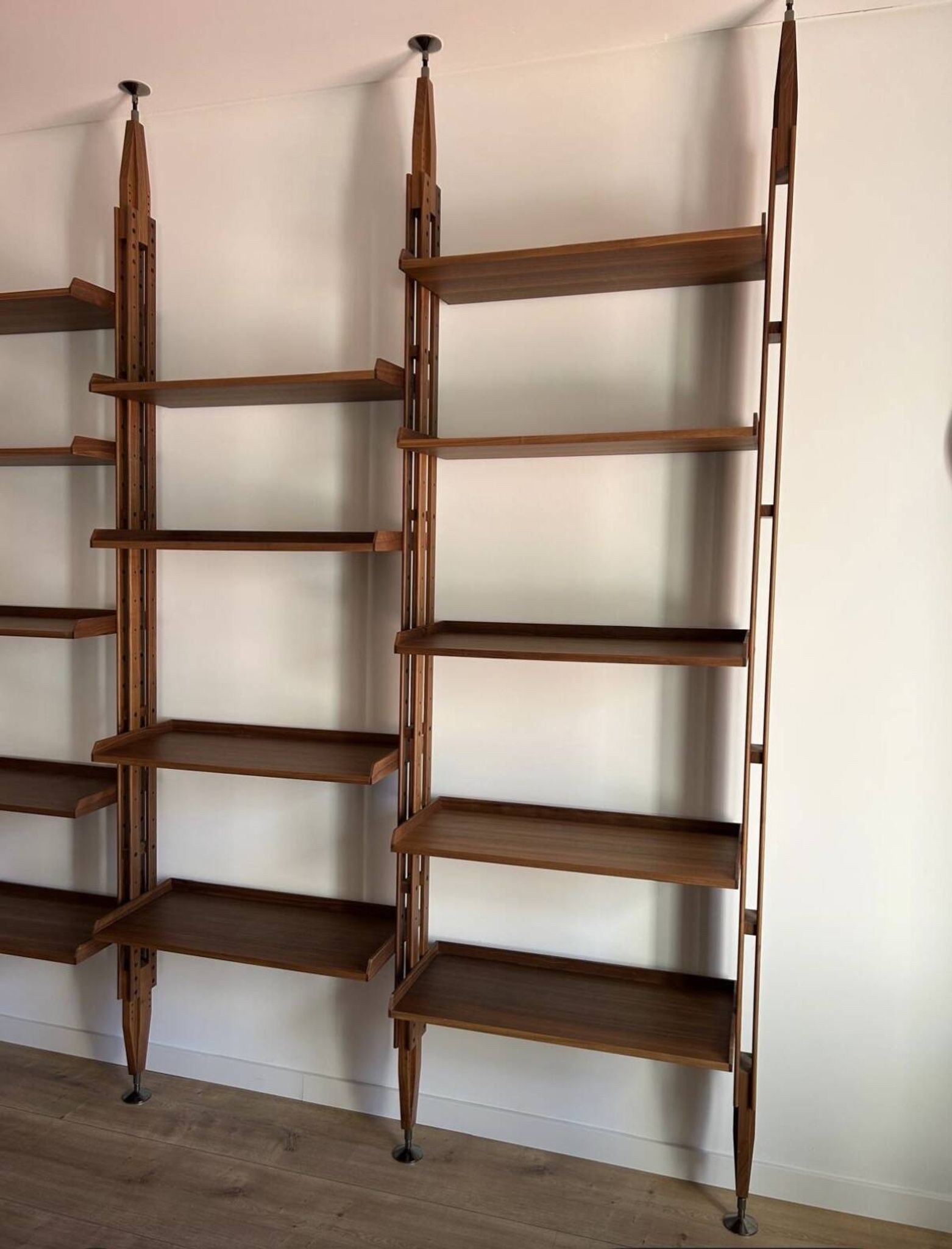 Infinite Library Cassina