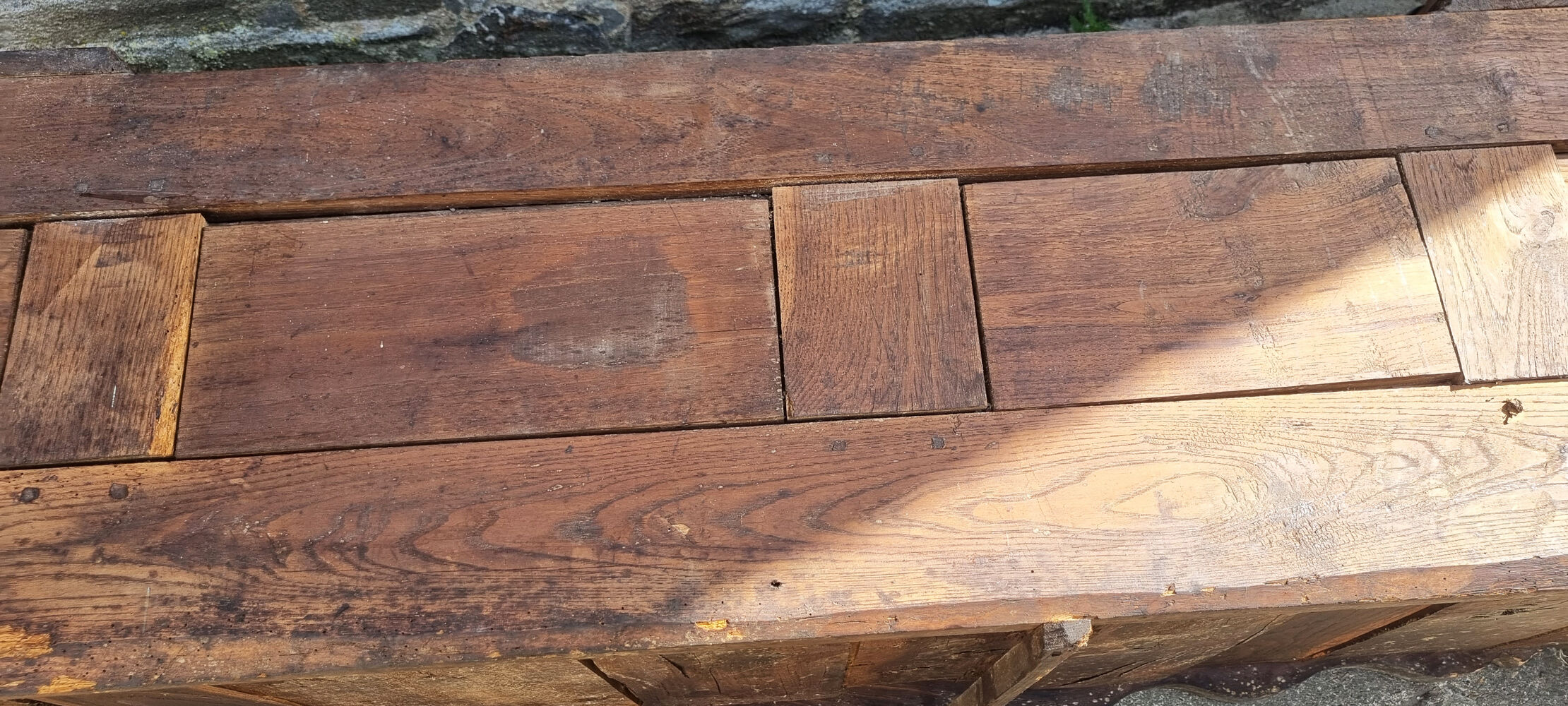 Closed bed chest bench Breton, solid oak pegged wood, nineteenth century