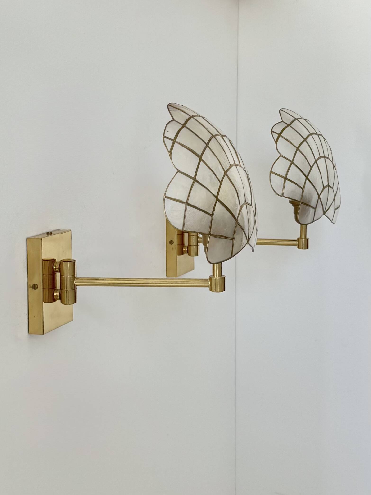 Pair of adjustable vintage wall lights, brass and mother-of-pearl, France, 1980.