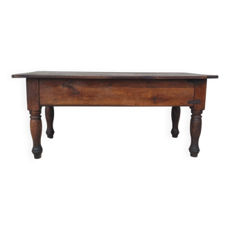 Ancienne table maie en noyer