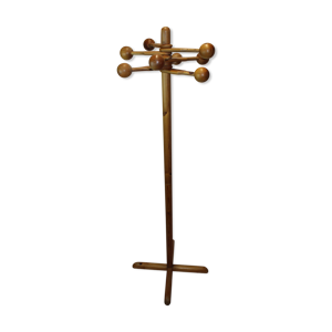 Porte manteau sur pied en bois