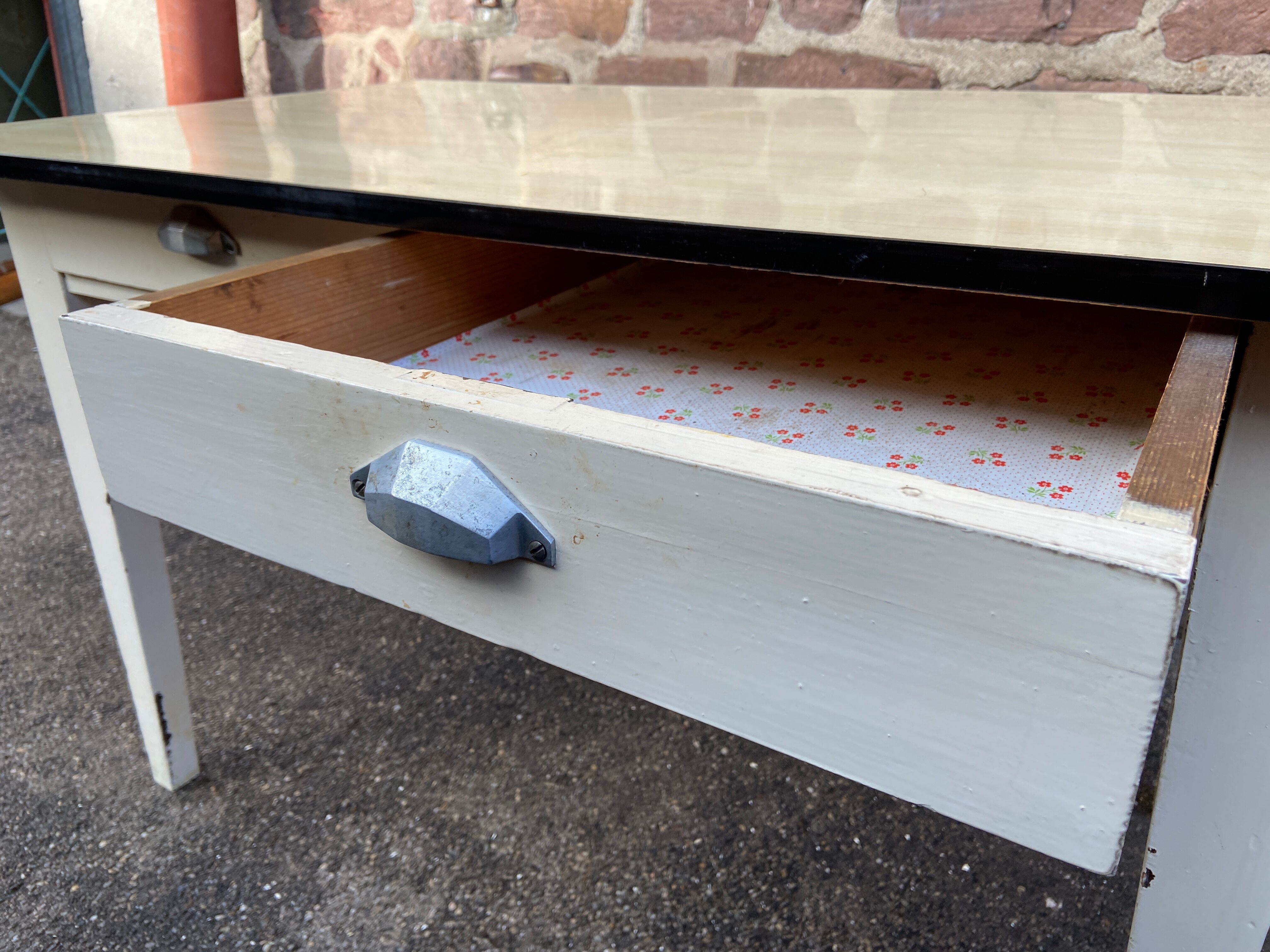 Kitchen table in formica & wood 50s