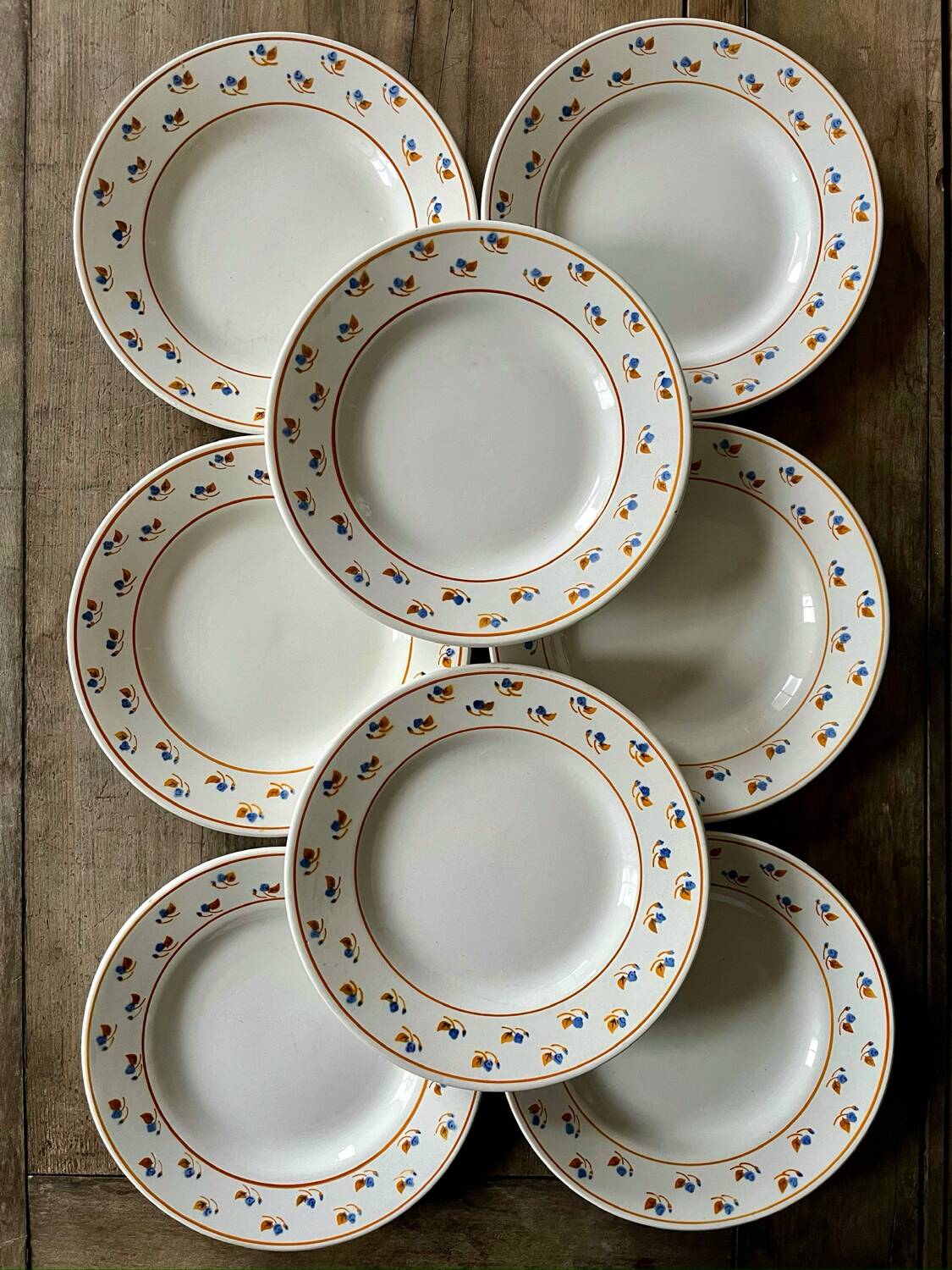 8 Creil Montereau dessert plates