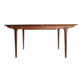 Scandinavian teak table with butterfly extensions