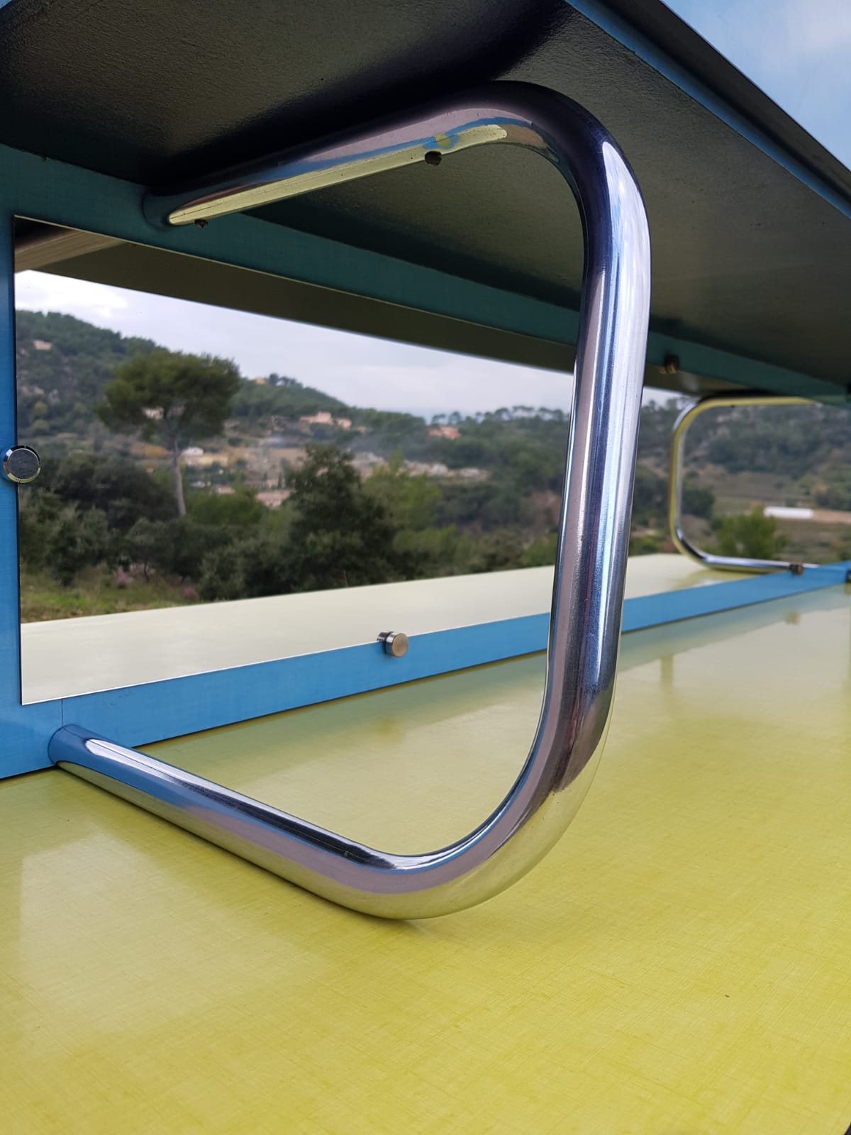 Buffet Formica blue and yellow years 60