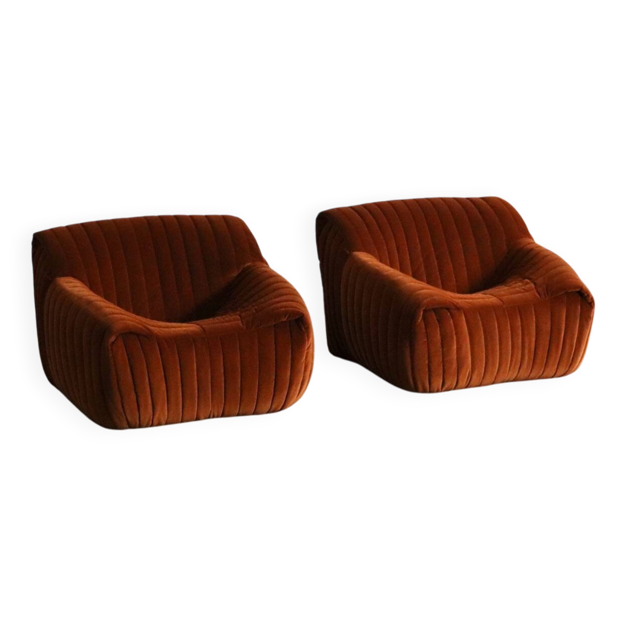 Pair of Cinna Sandra lounge chairs in velvet by Annie Hieronimus, 1970s