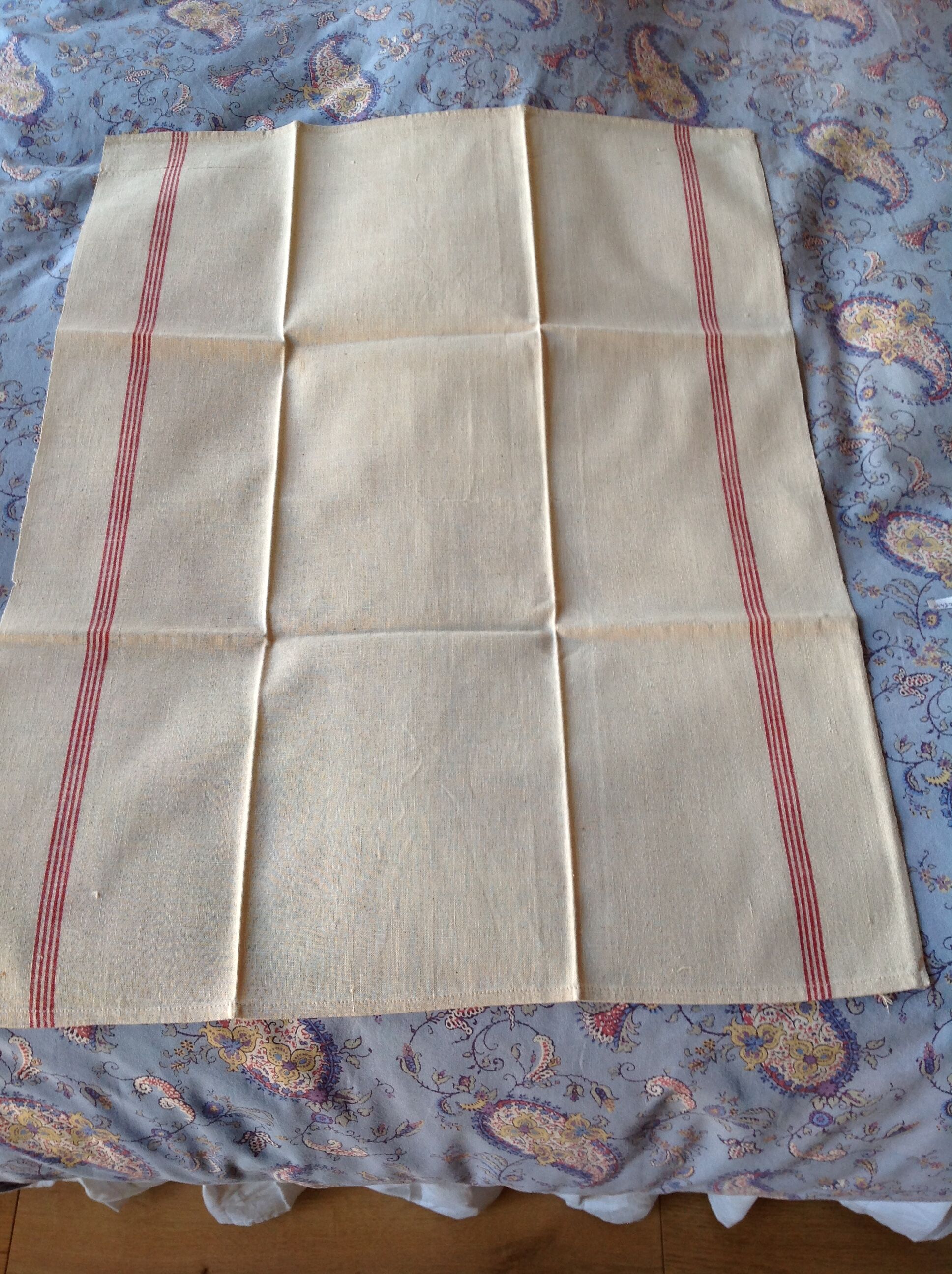Lot of 6 old tea towels