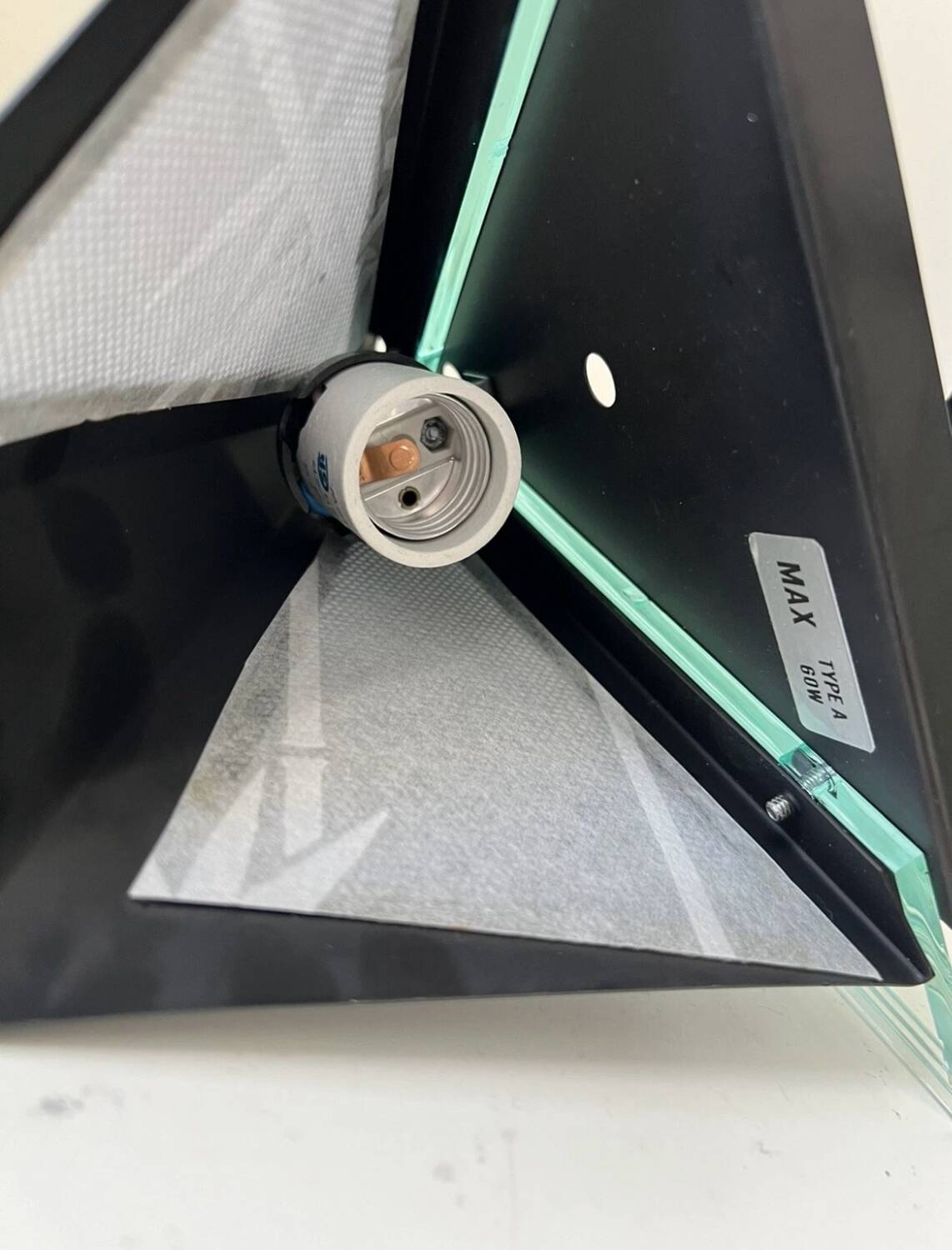 Memphis style designer wall lamp 1980 NADAIR triangle plexiglass
