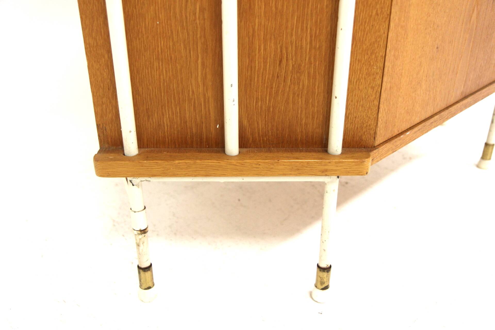 "Prydno" corner bookcase in oak, Bröderna Gustafssons, Sweden, 1950