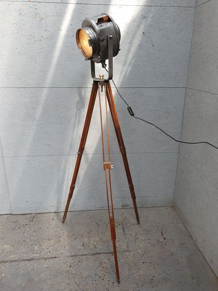 AE Cremer projector on tripod wood