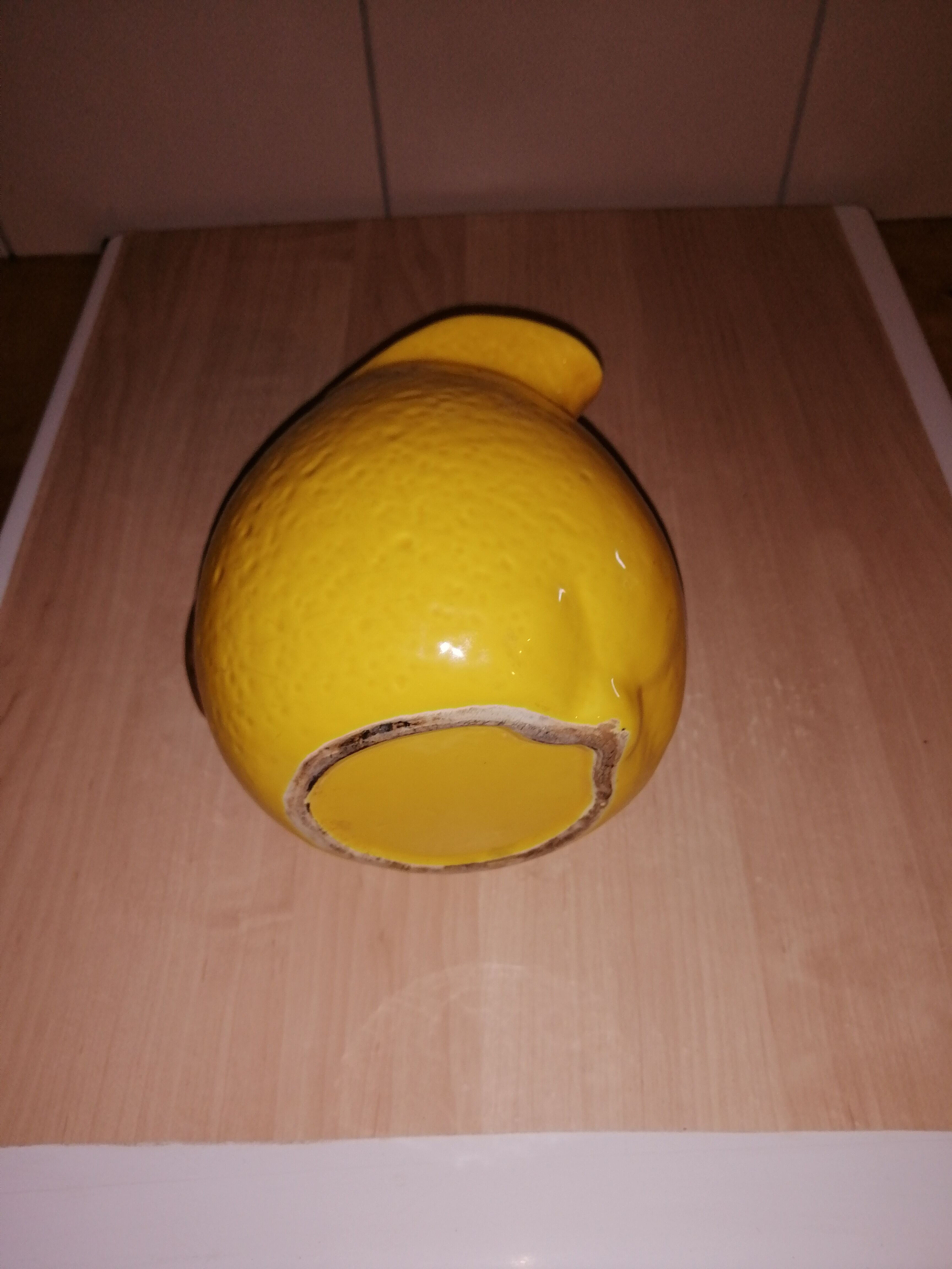 Pichet jaune
