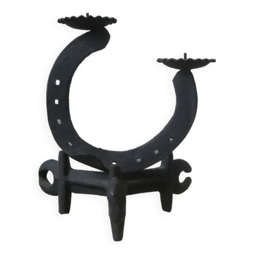 Bougeoir en fonte de ferronnerie fer à cheval chandelier candélabre décoration brutaliste artisanal