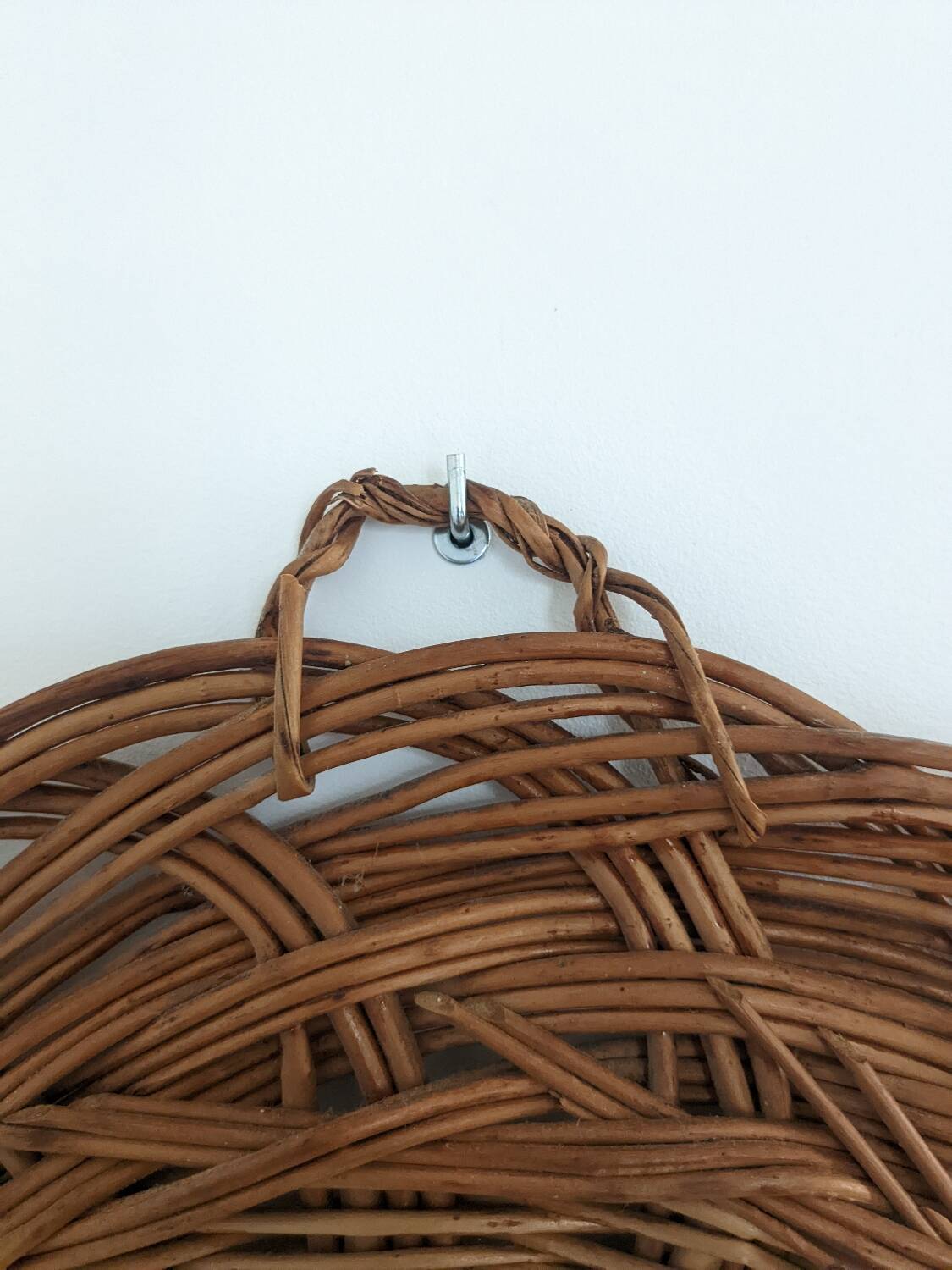 Wicker tray wall decoration