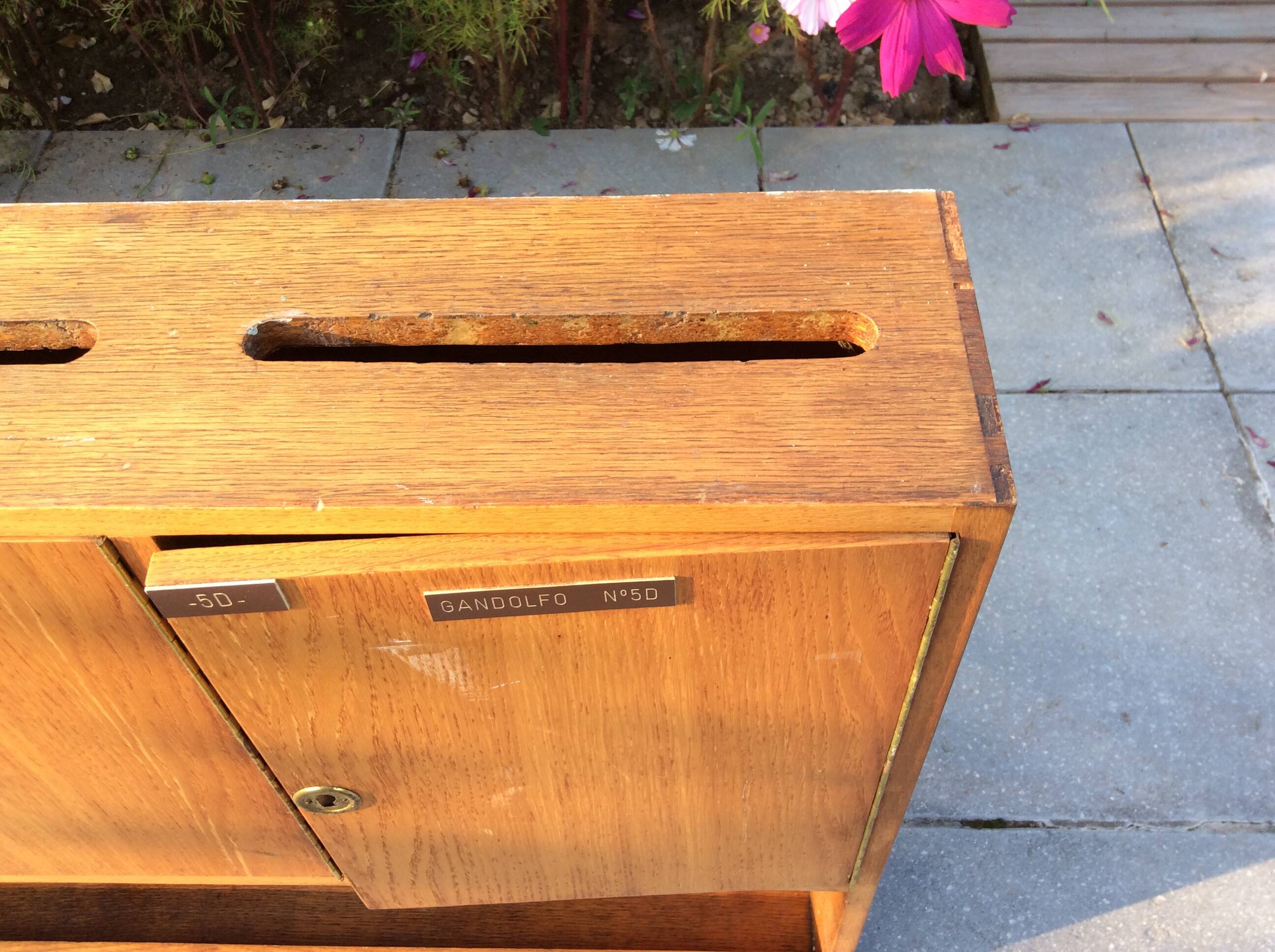 Letter box