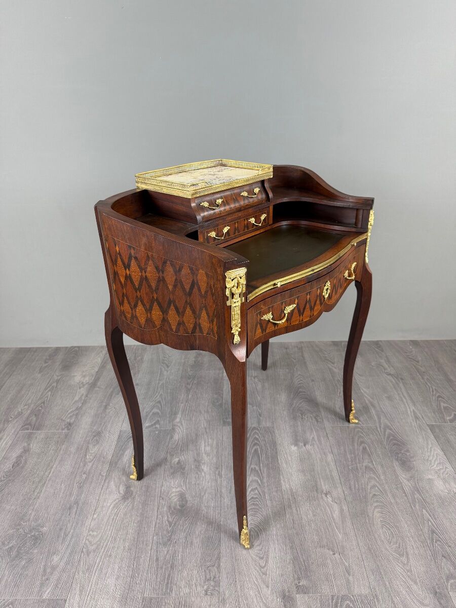 Bureau de dame Napoléon III en marqueterie et bronze doré, XIXe Siècle