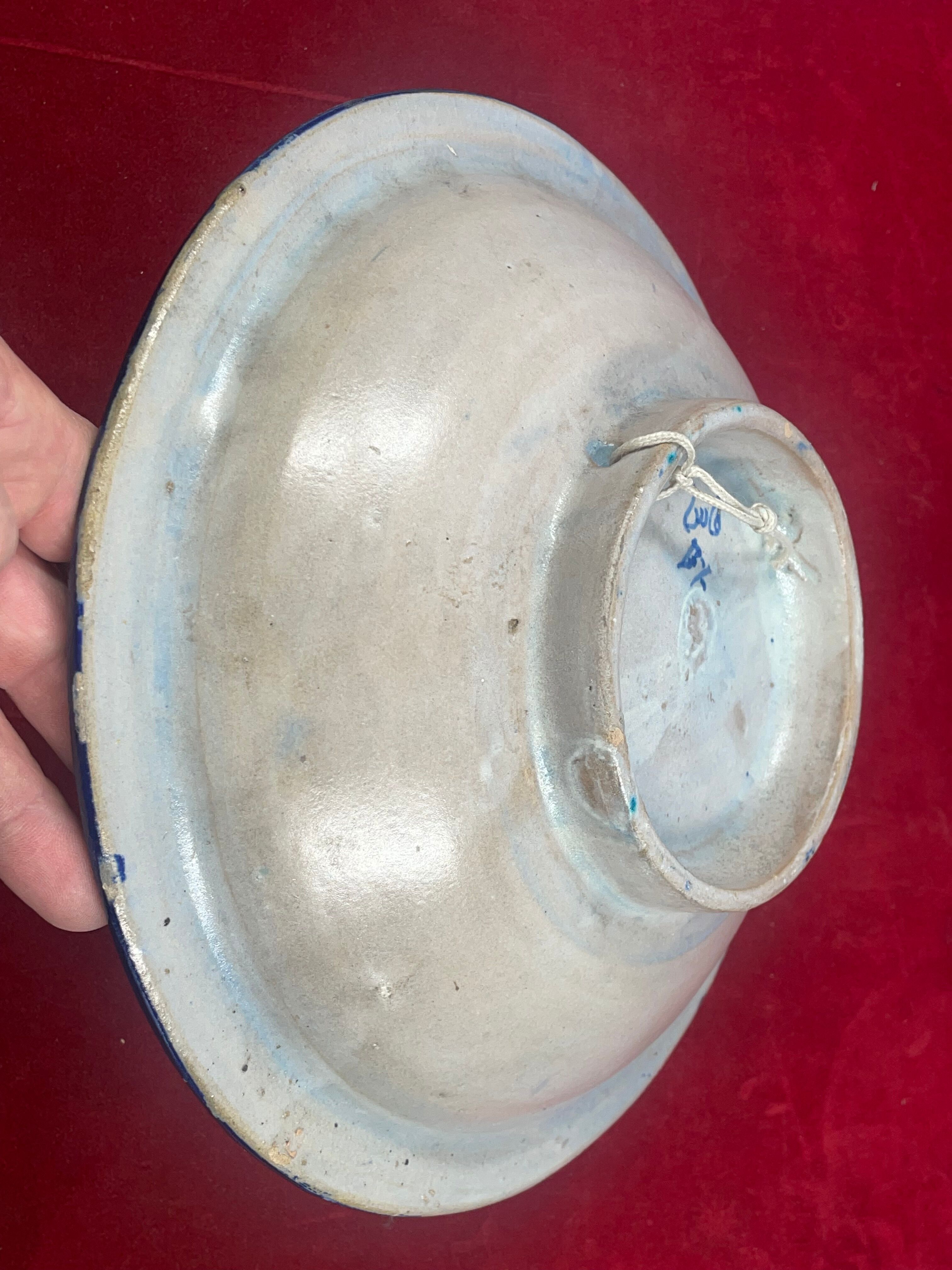 Hollow plate ceramic blue white signature to identify maghreb - early twentieth century