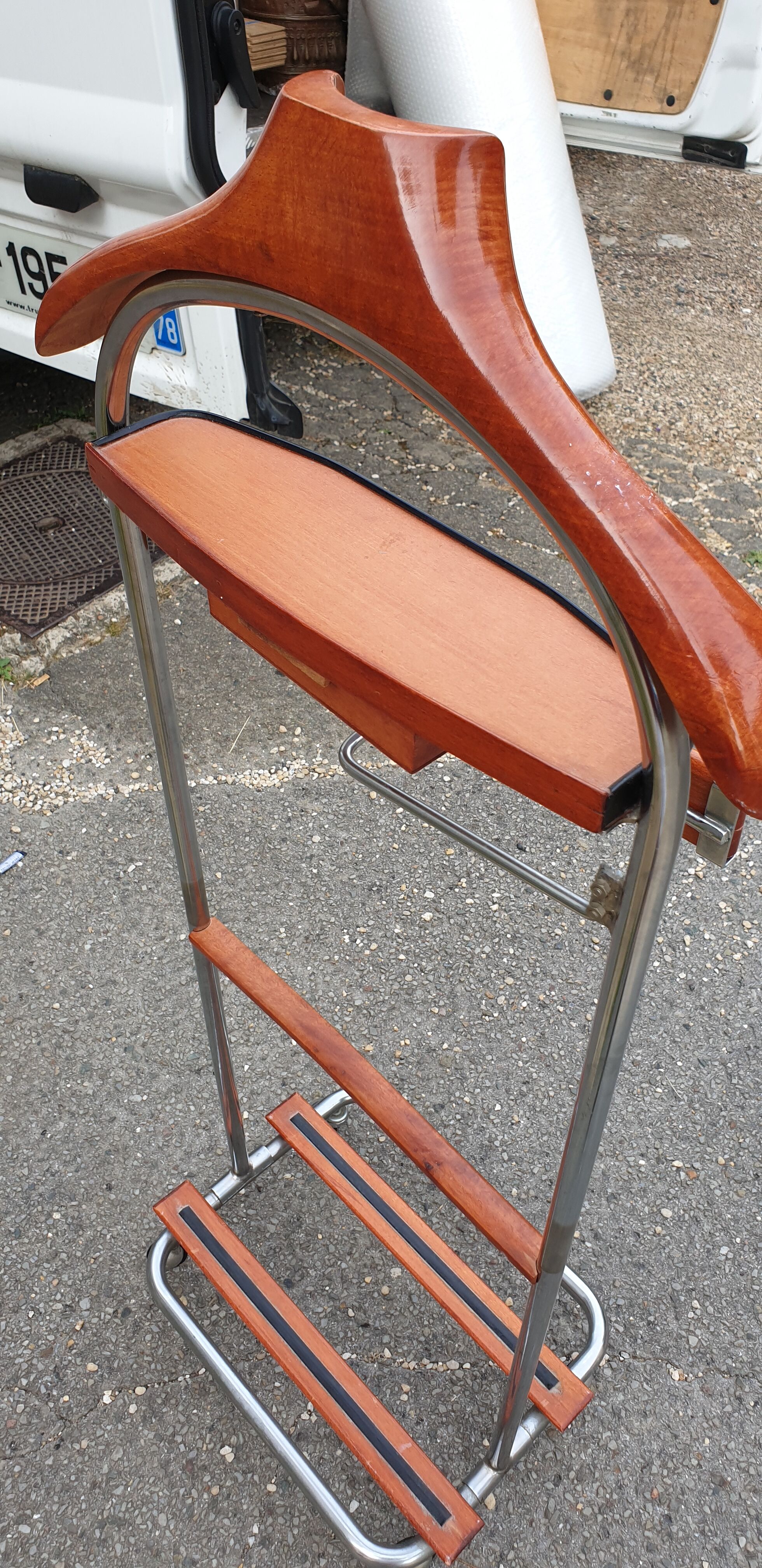 Vintage Frac Night Valet