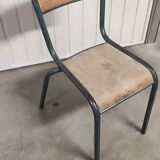 Metal & wood – authentic industrial style