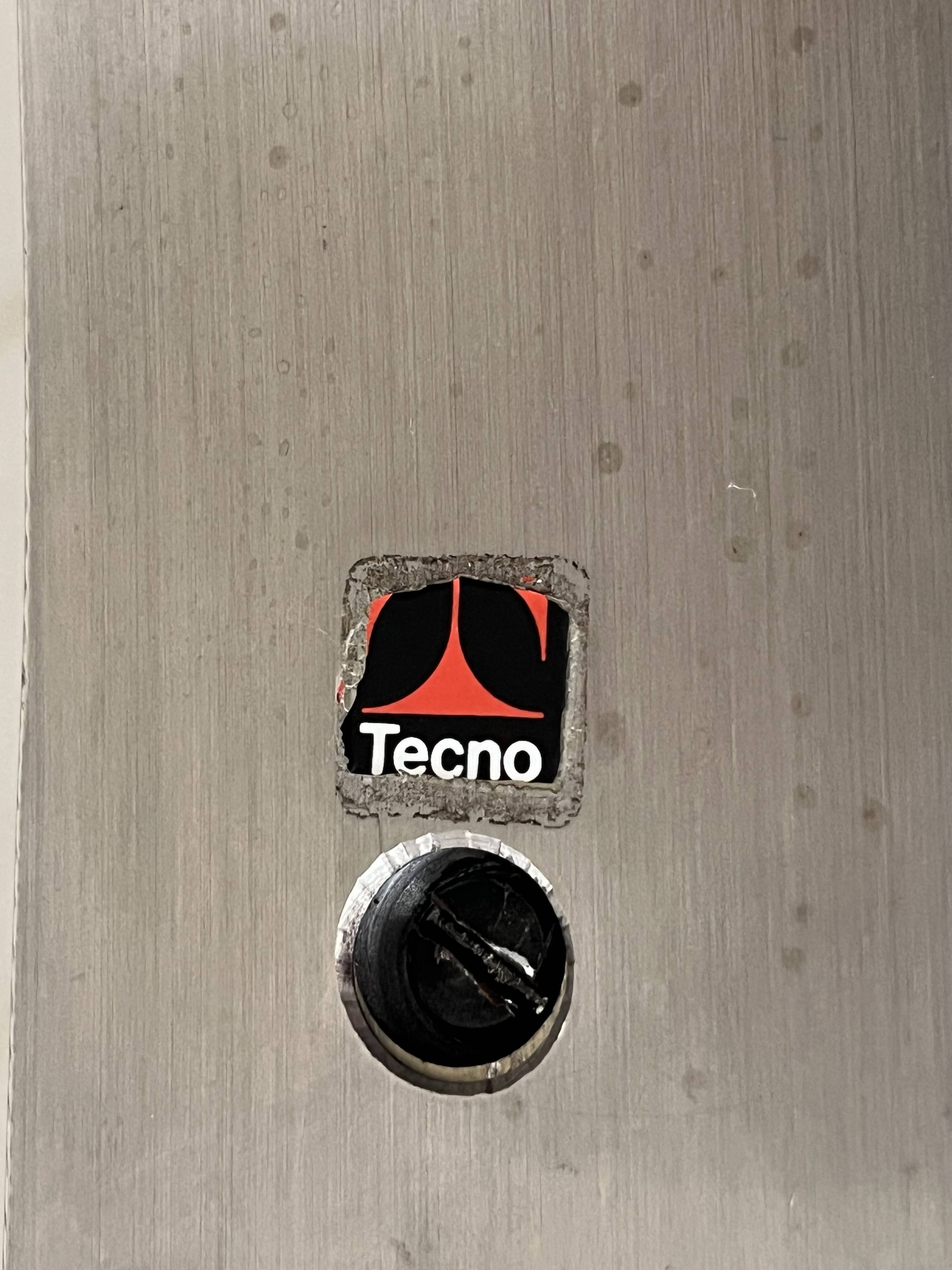 Osvaldo Borsani round marble table model T69 publisher Tecno Italy 1960