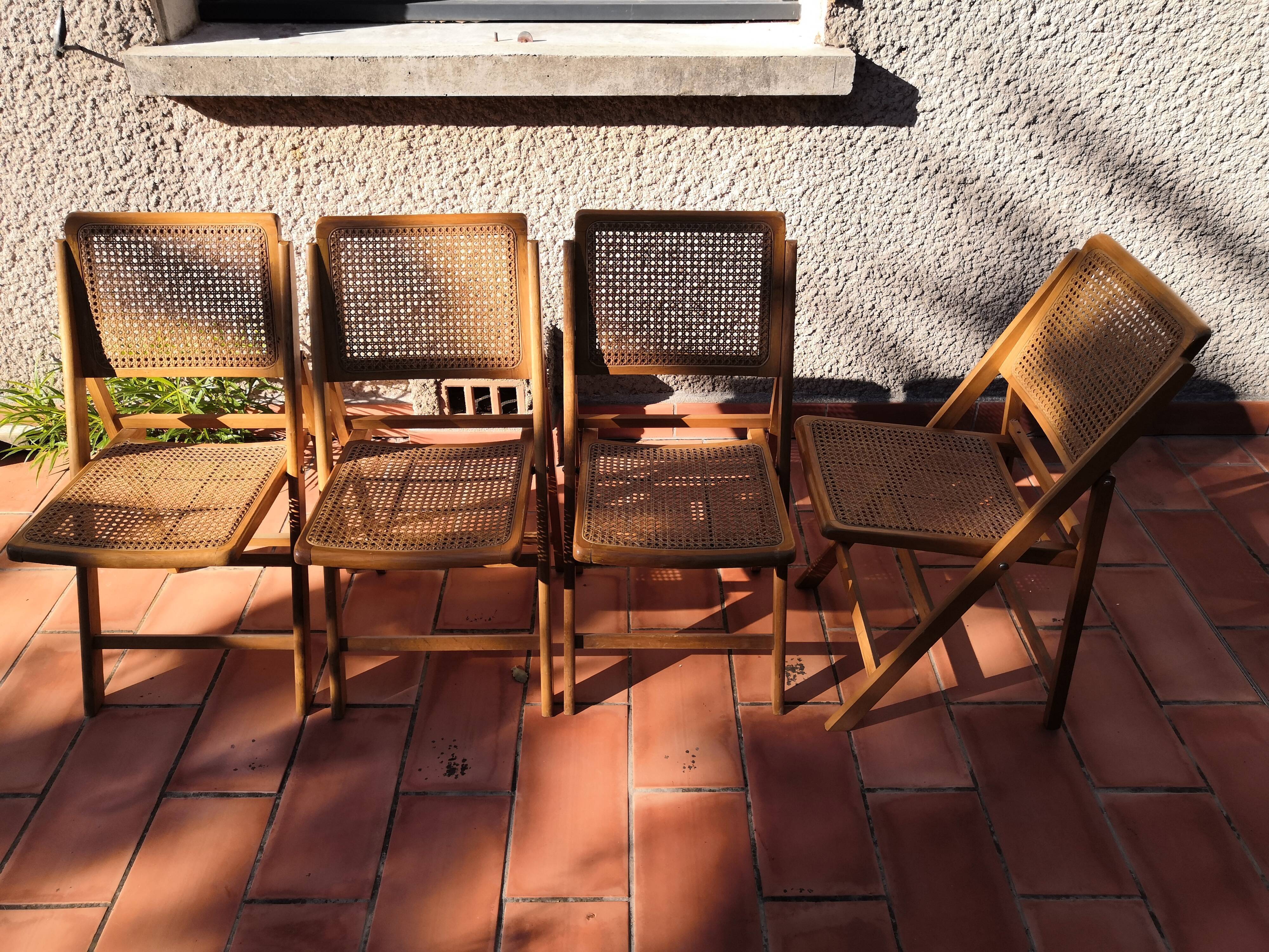 Suite of 4 folding chairs cannage 60s vintage