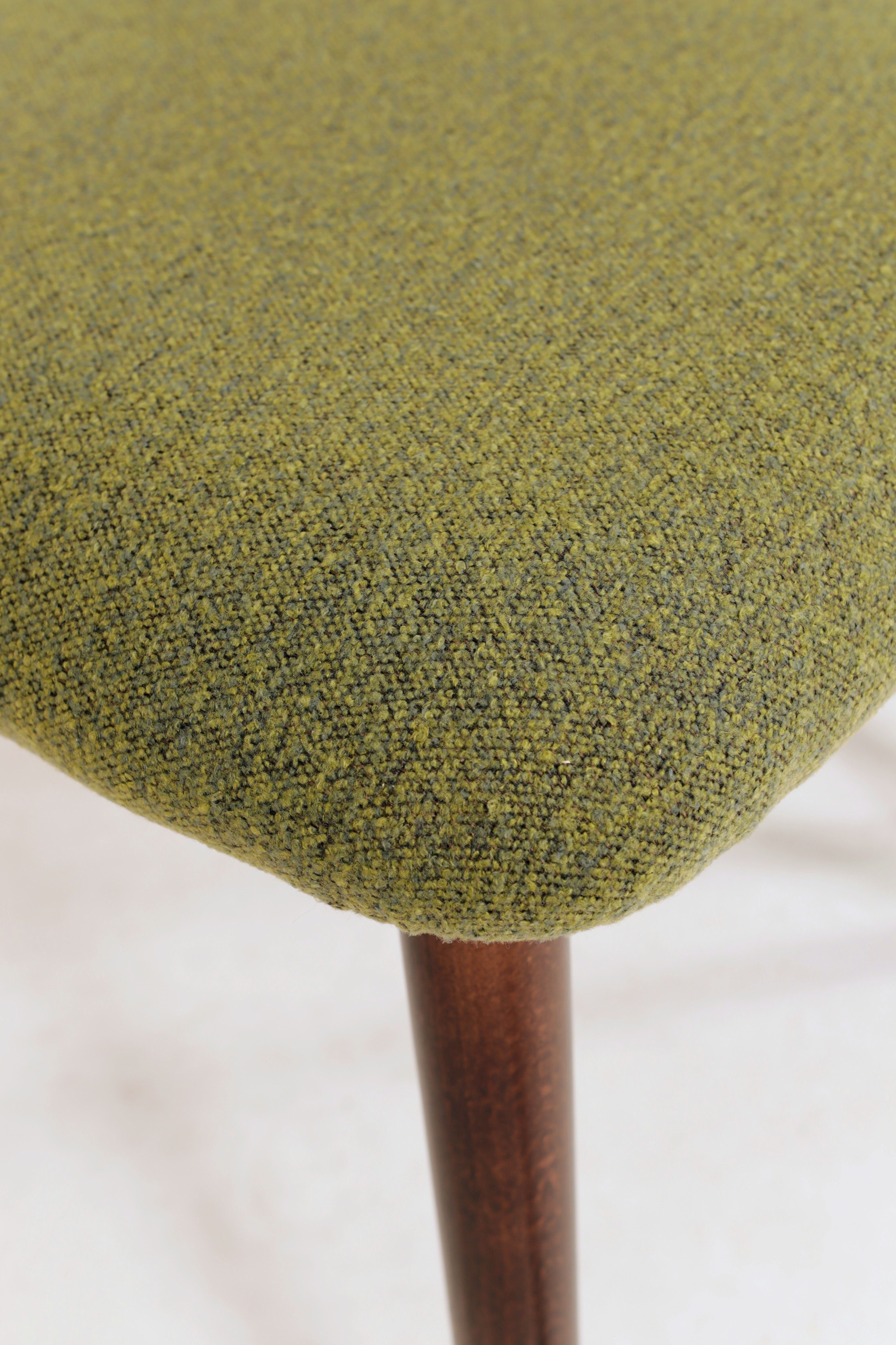 Modern Set of 2 Dining Chairs, Avocado Green Bouclè and Dark Wood