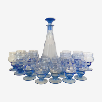 Set carafe et 20 verres art déco myosotis