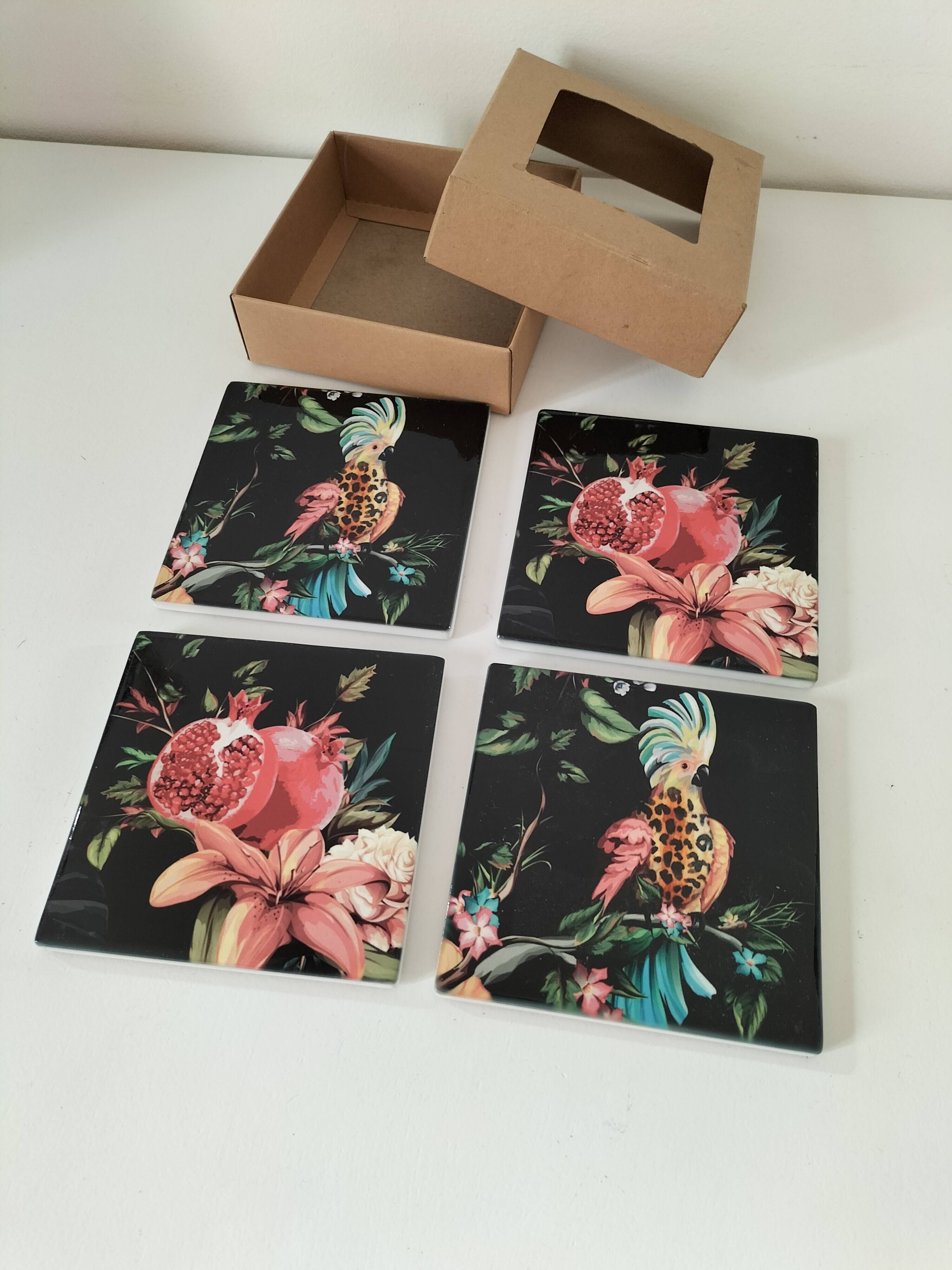 4 Orval coasters – Exotic decor with parrots and pomegranates