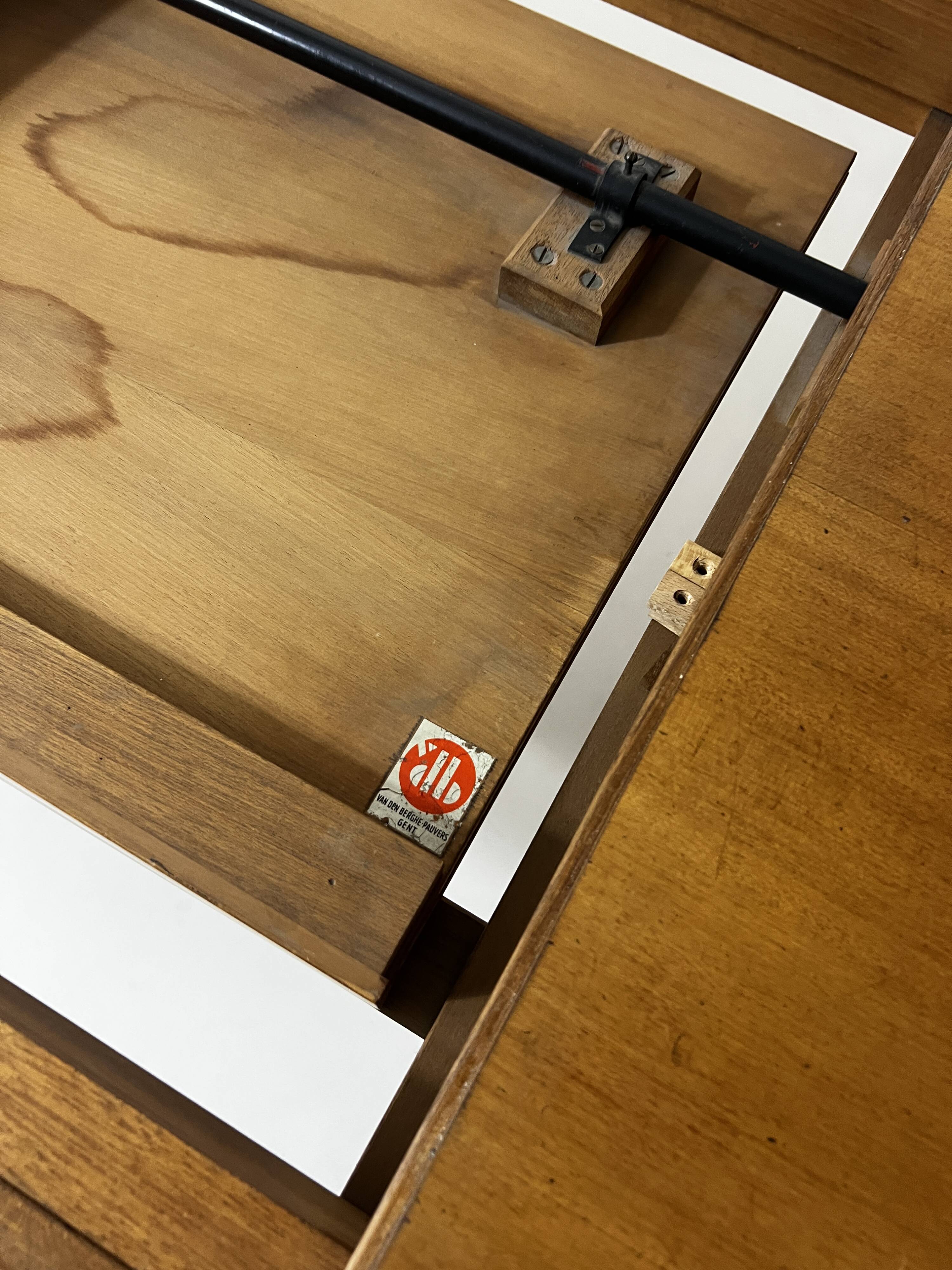 Extendable 'abstracta' dining table in beech by Jos de Mey, Belgium 1960s