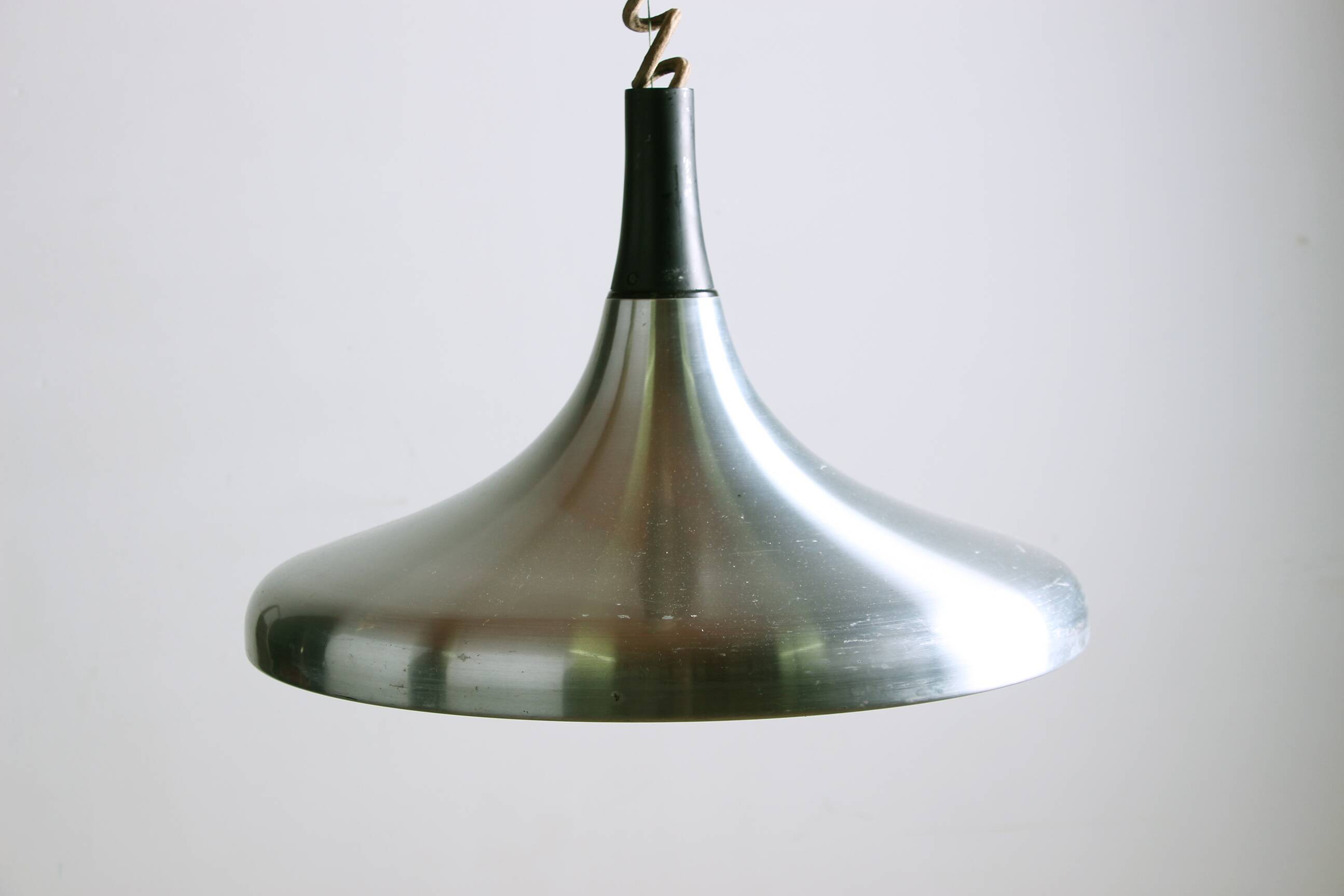 Large German pendant light in chrome metal, Tulip model by Erco 1960.